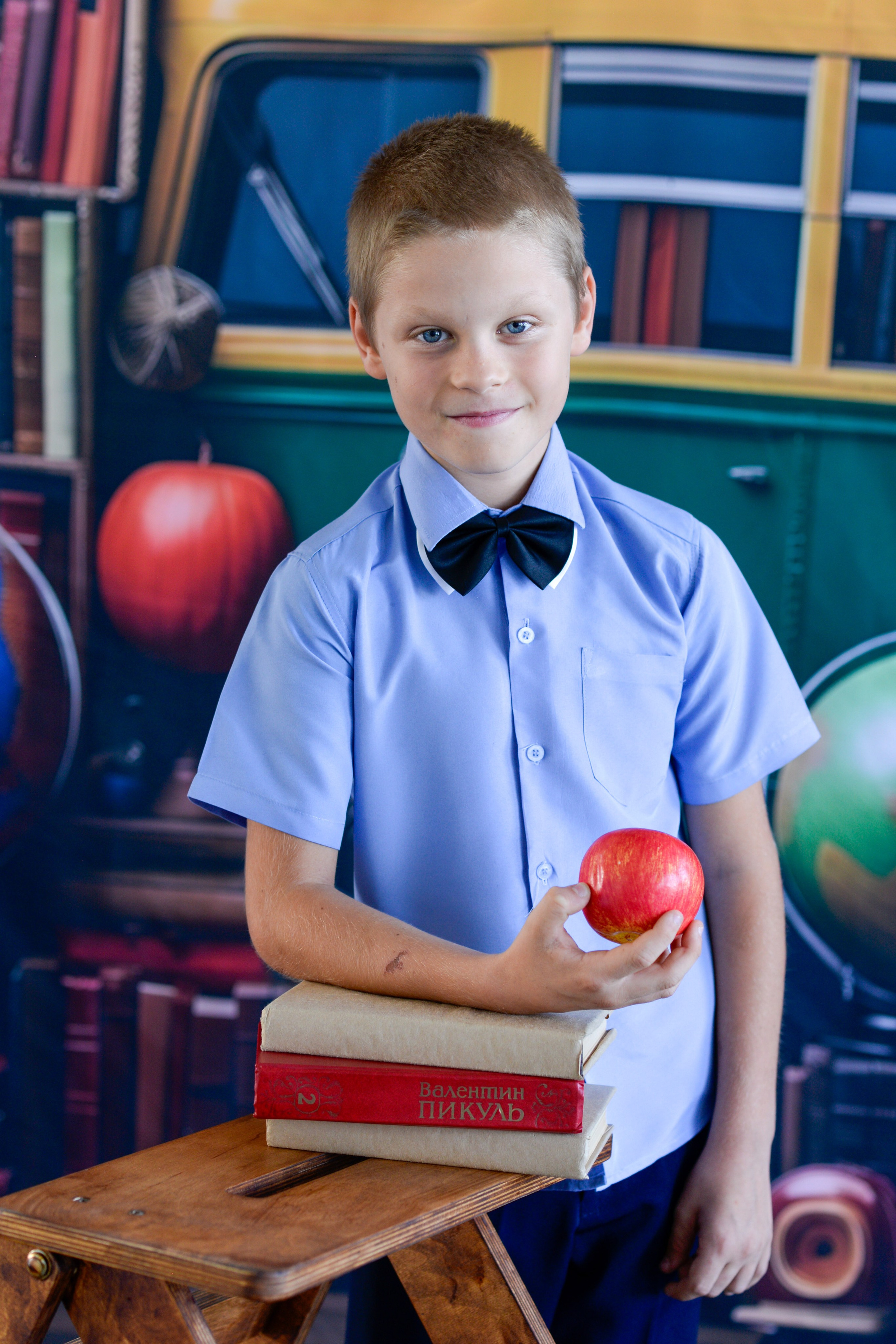 Примеры съемочных дней выпуск 2025-2026. Фотограф в Приморско-Ахтарске — Свадьбы, Школы, Фотоальбомы