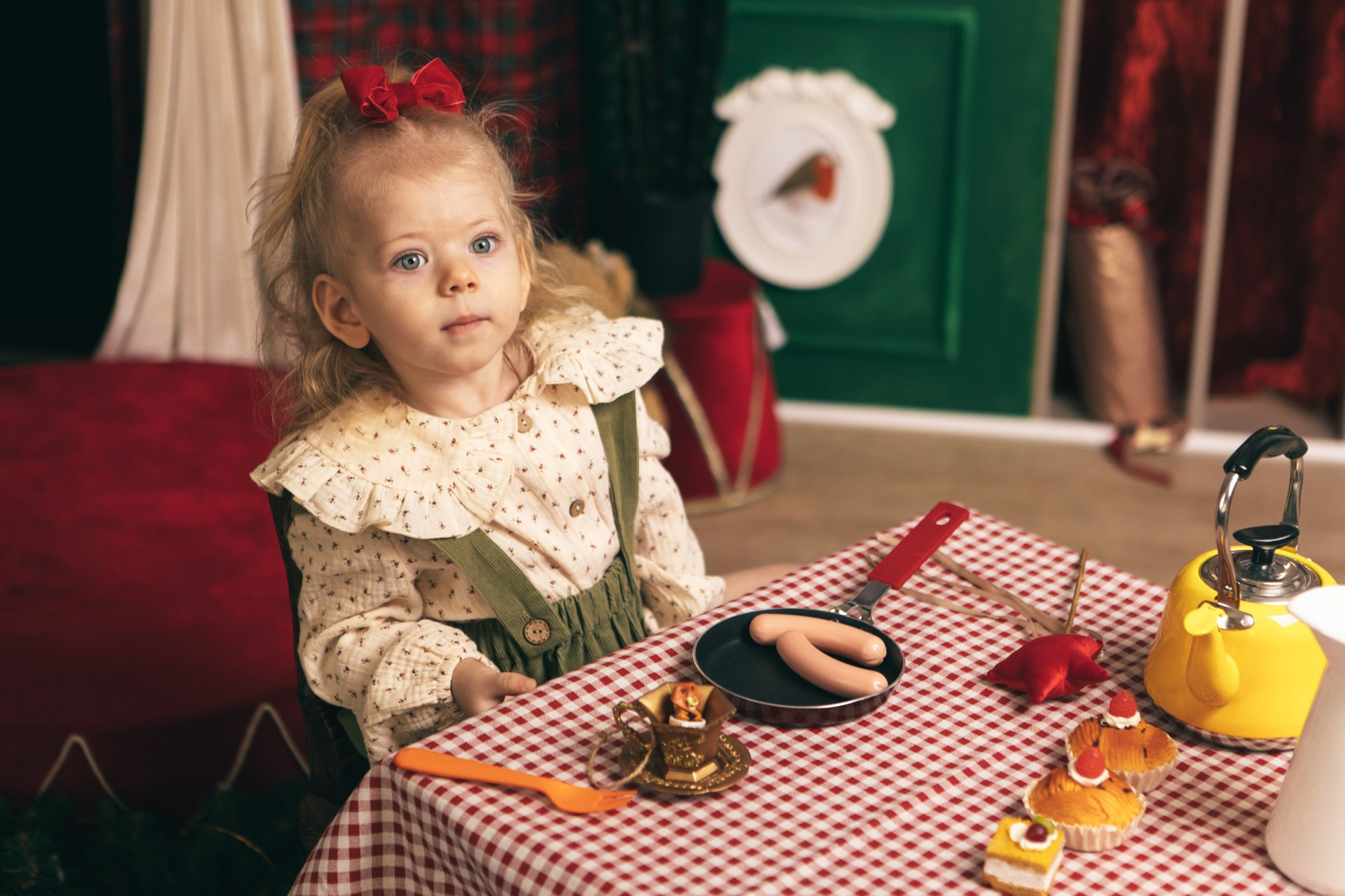 Семейная новогодняя фотосессия. Фотограф в Оренбурге. Профессиональный фотограф