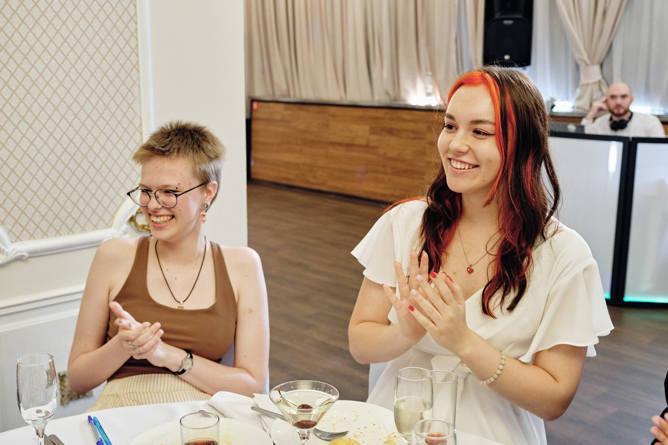 Фотограф на выпускной в СПб. Семейные и свадебные фотосессии в СПб, в студии, на улице, на природе