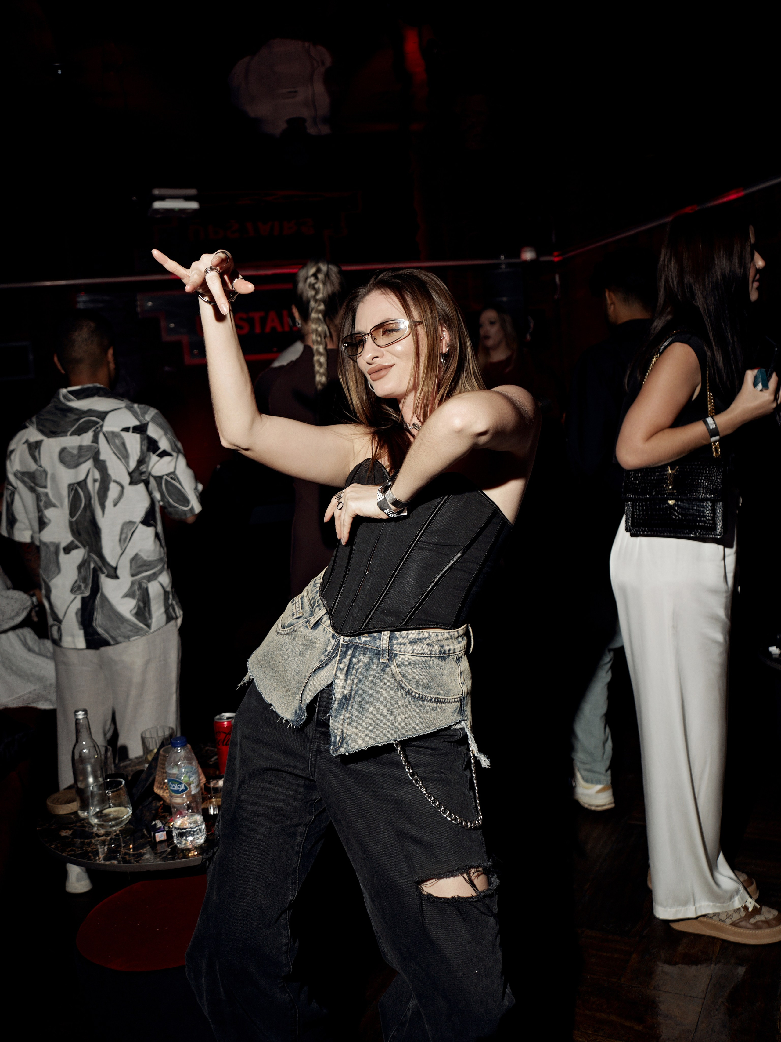 CLUB. NOIZOMAX Художественный фотограф в Дубай