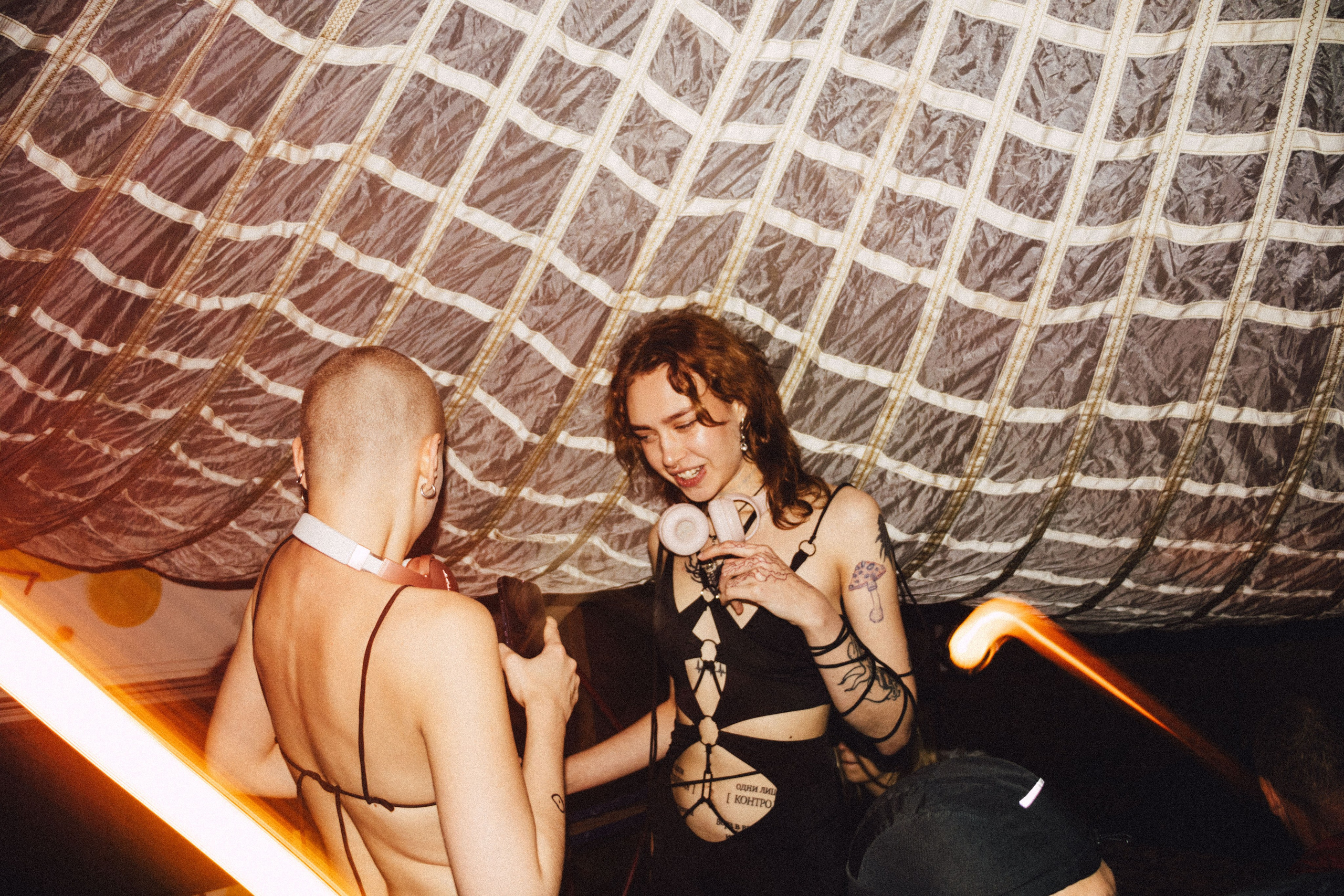 Тусовки. Фотограф Егор Огородов