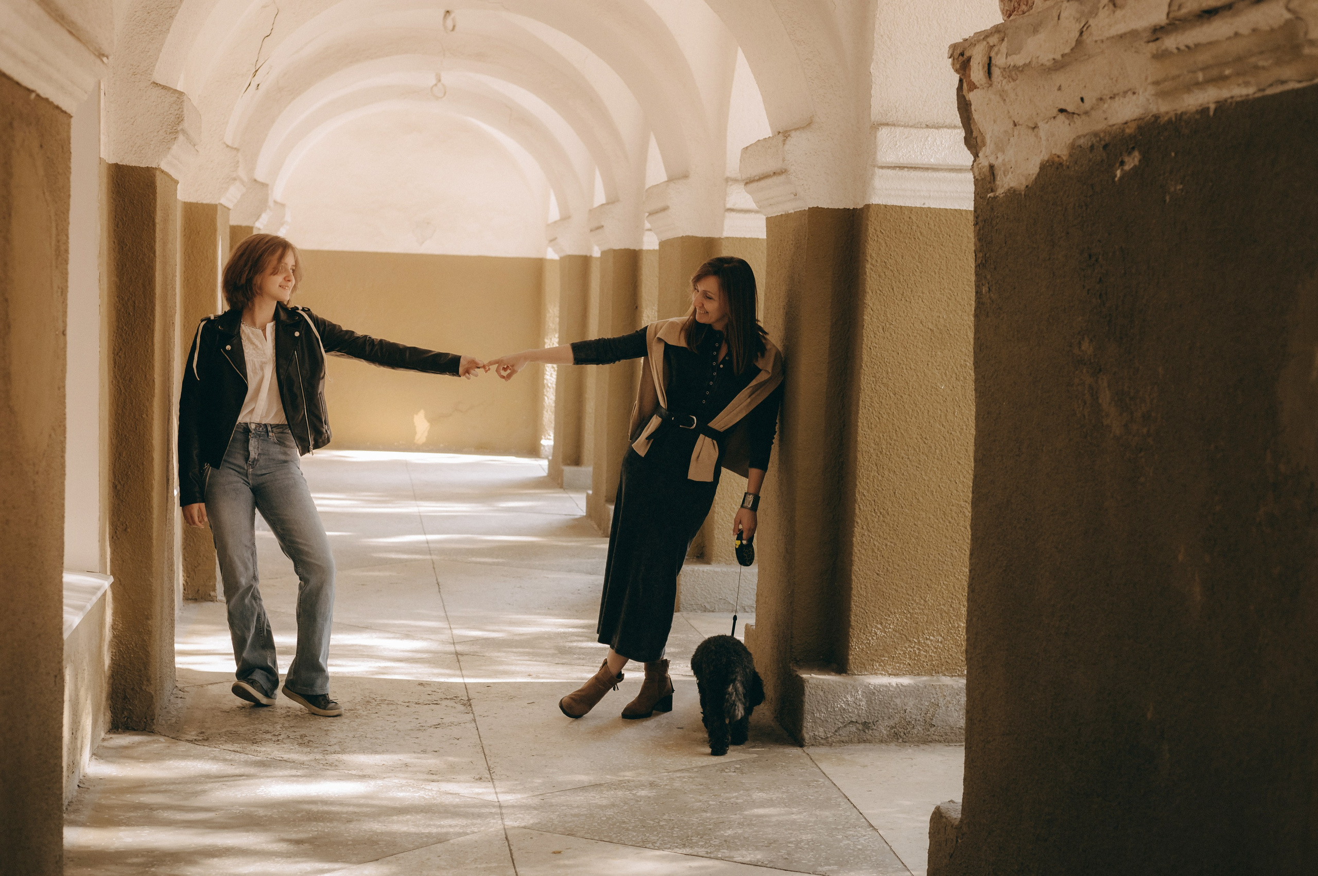 Осенние приключения Чарлика и его хозяек. Фотограф Мария Стрелкова