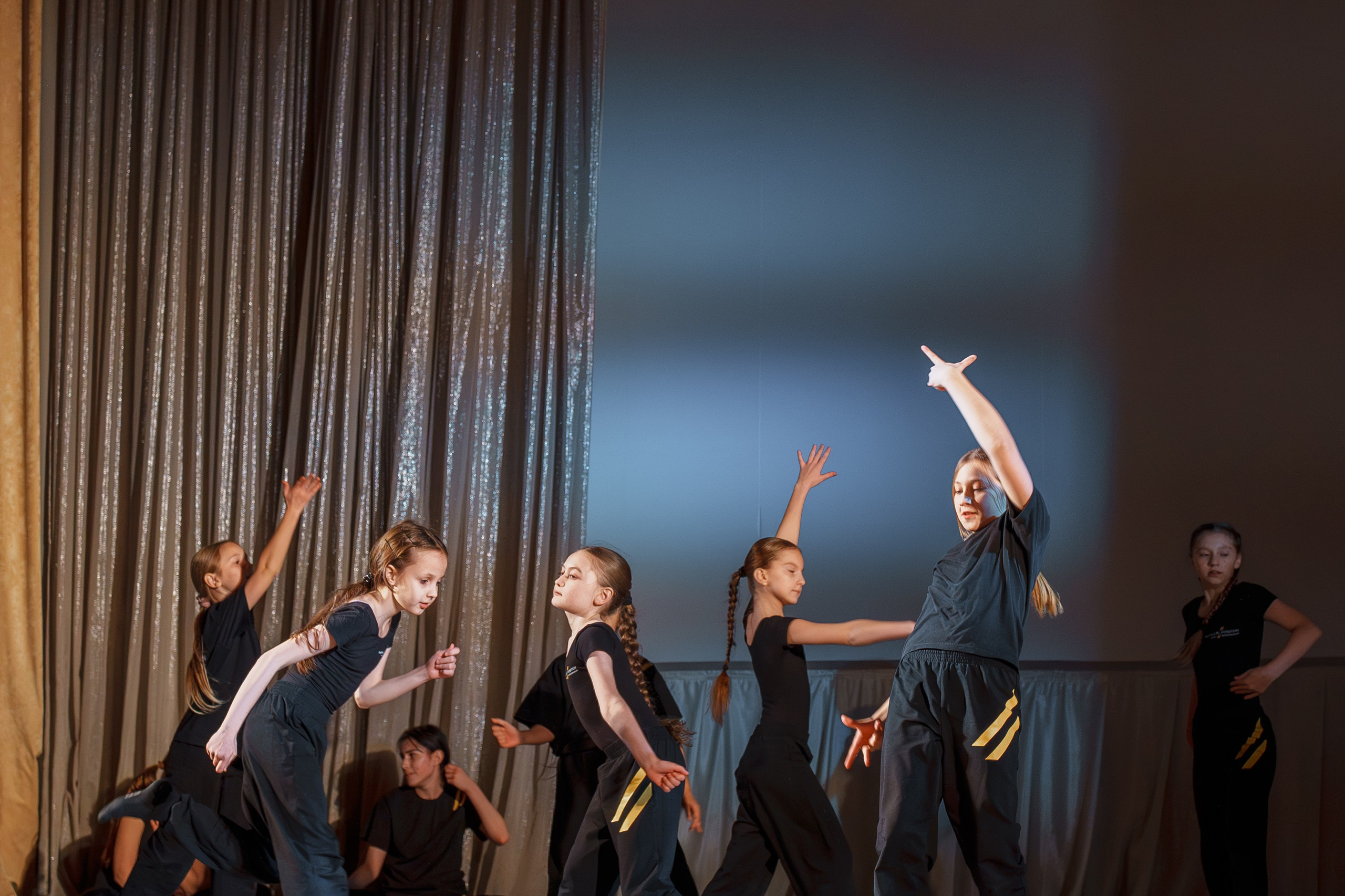 Танцевальный конкурс, репортаж. Фотограф видеограф Геннадий Янбаев в Сочи, Краснодаре