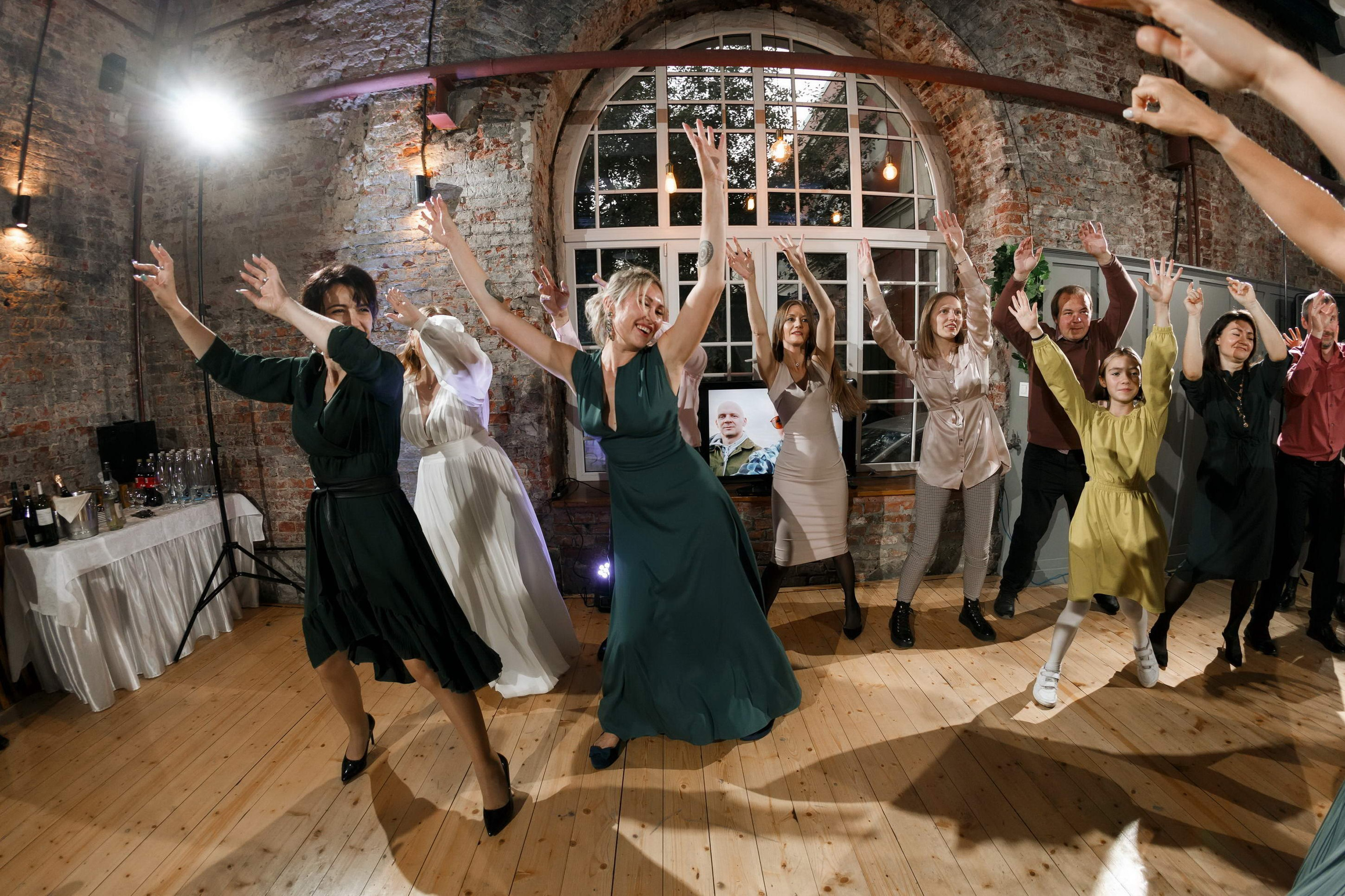 Свадебный банкет. Свадебный фотограф Игорь Брундасов 8PHOTO на свадьбу венчание загс СПб