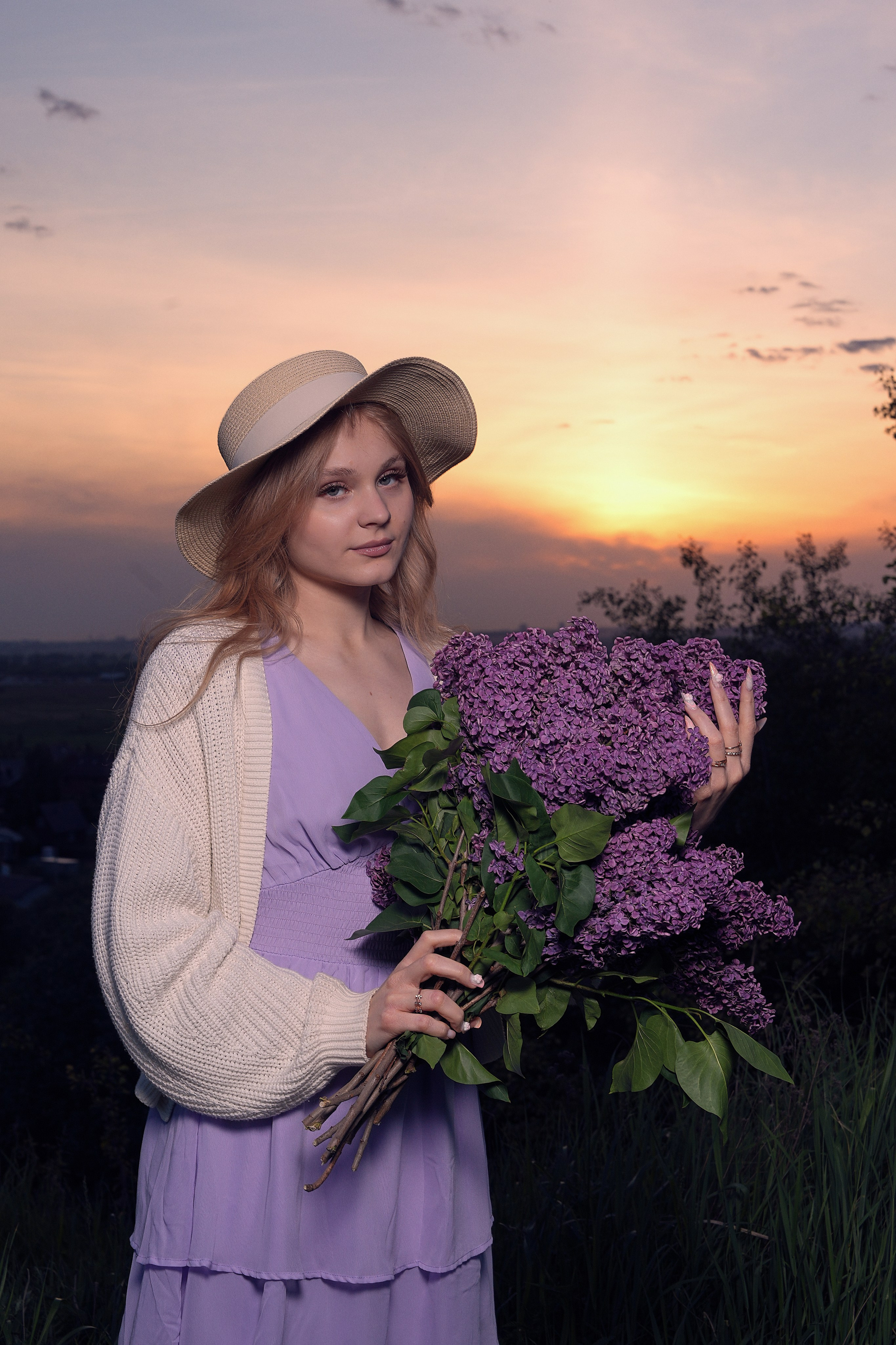 Съемка Кати на закате в поле. Фотограф Светлана Боровикова в Домодедове