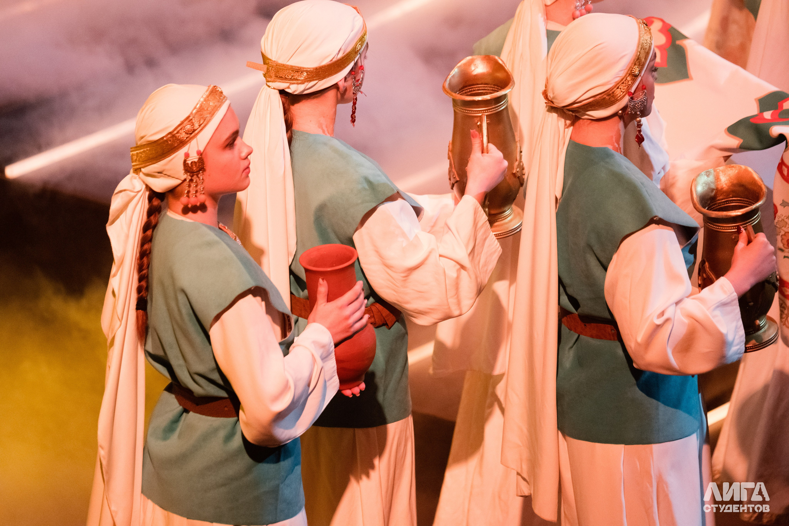 Российская Студенческая Весна 2025. Портретный фотограф в Казани Радомир Заздравных