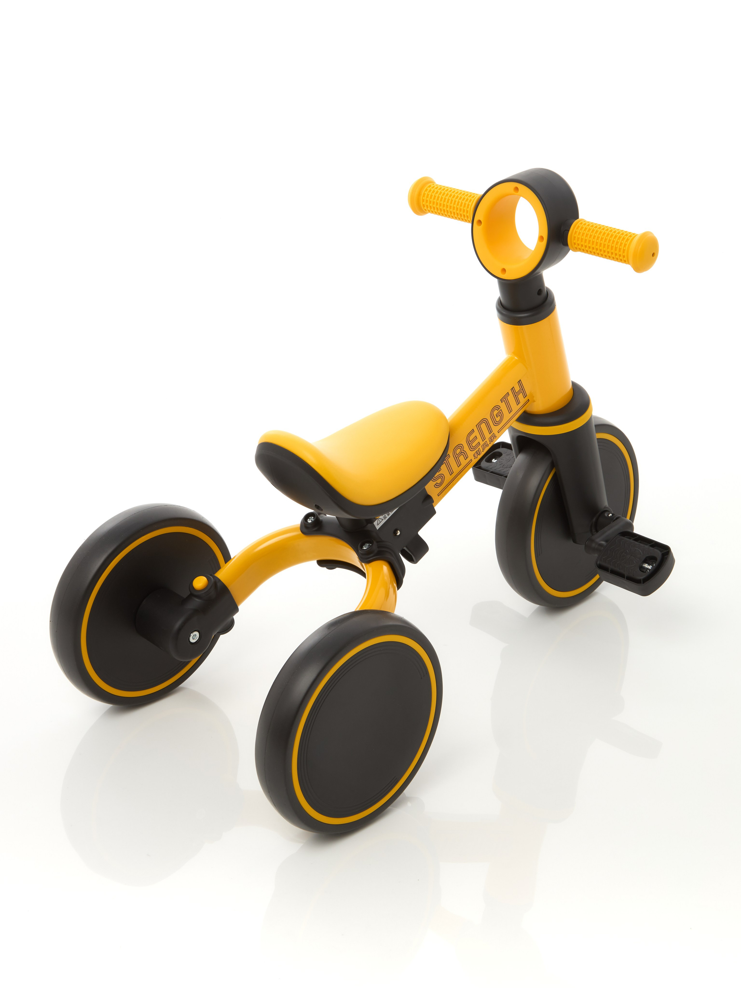 Товары для детей. Предметная фотосъемка в Алматы. Предметный фотограф для маркетплейстов Артур Ахмадиев