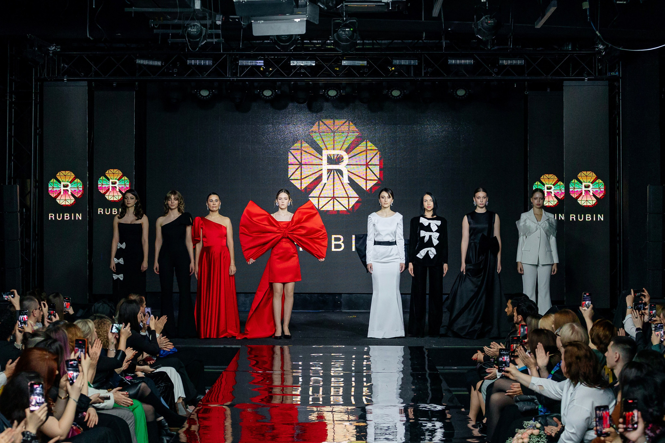 Выпускной школы практика 2025. Семейный и детский фотограф в Москве Александра Мак