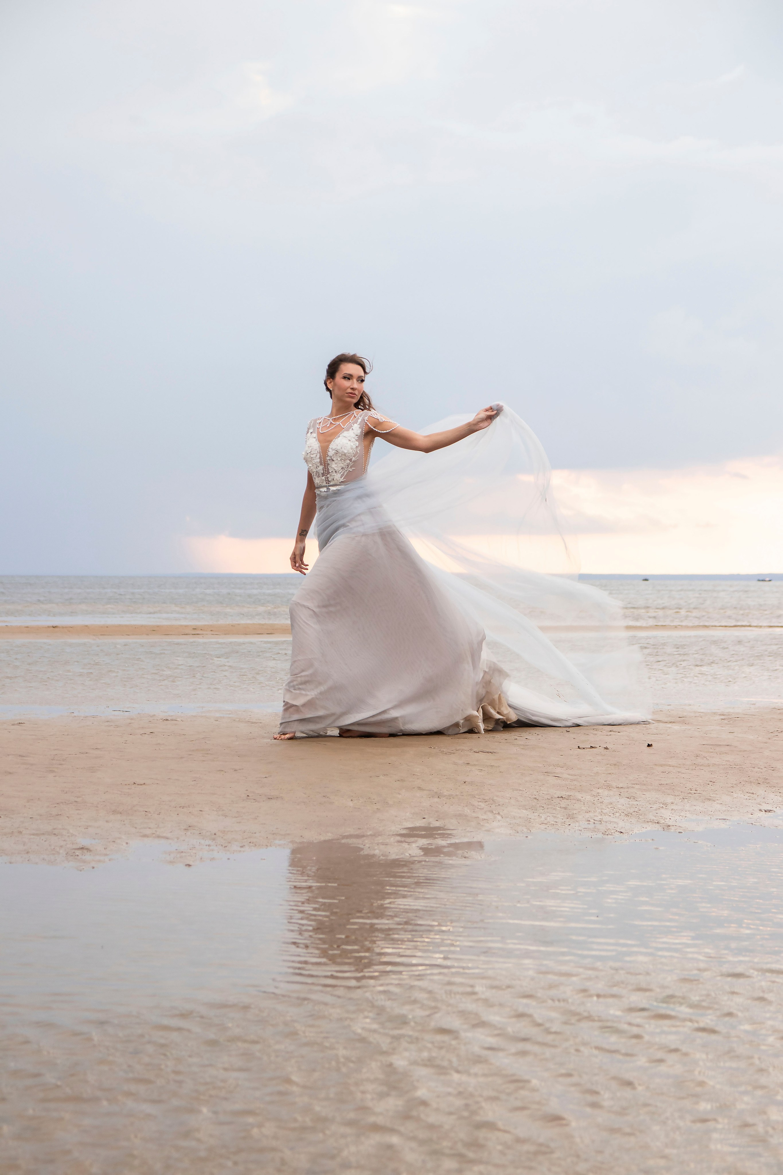 Свадебная прогулка на Финском заливе. Портретный фотограф в Санкт-Петербурге Савельева Ольга
