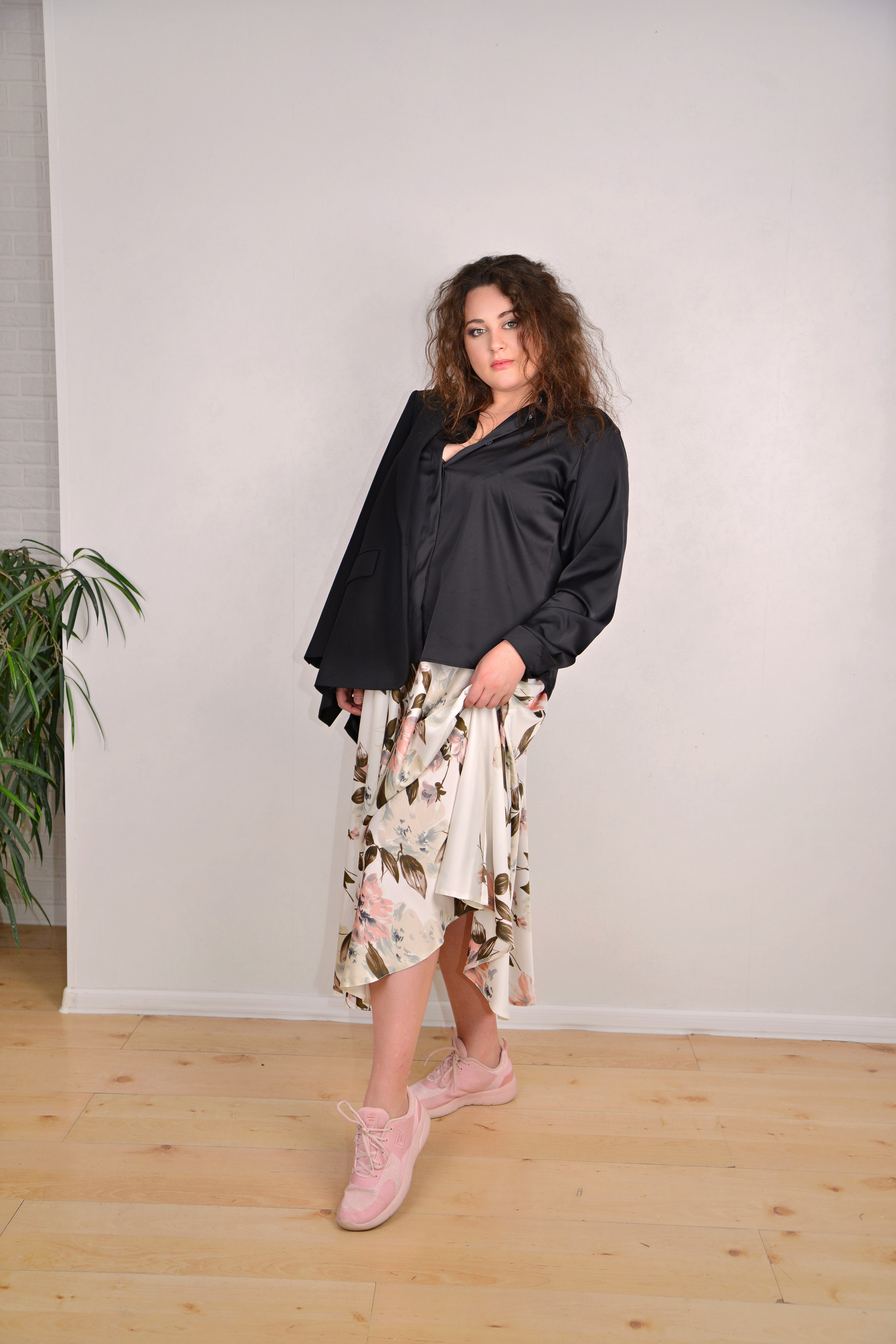 Модель plus size для предметной съемки Мариам Н.Новгород |Sale Easy