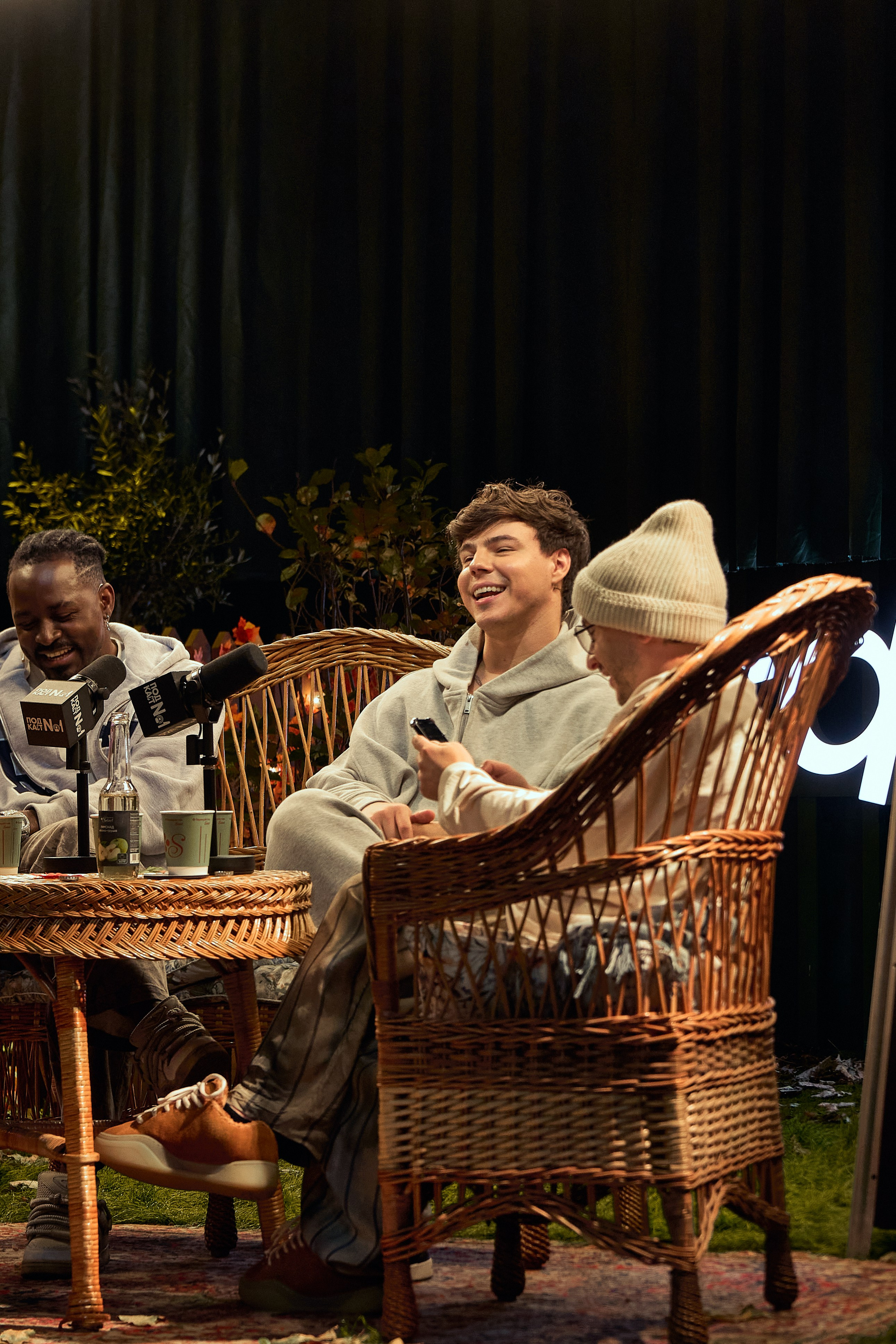 Бэстейдж «Летний подкаст № 1». Главная