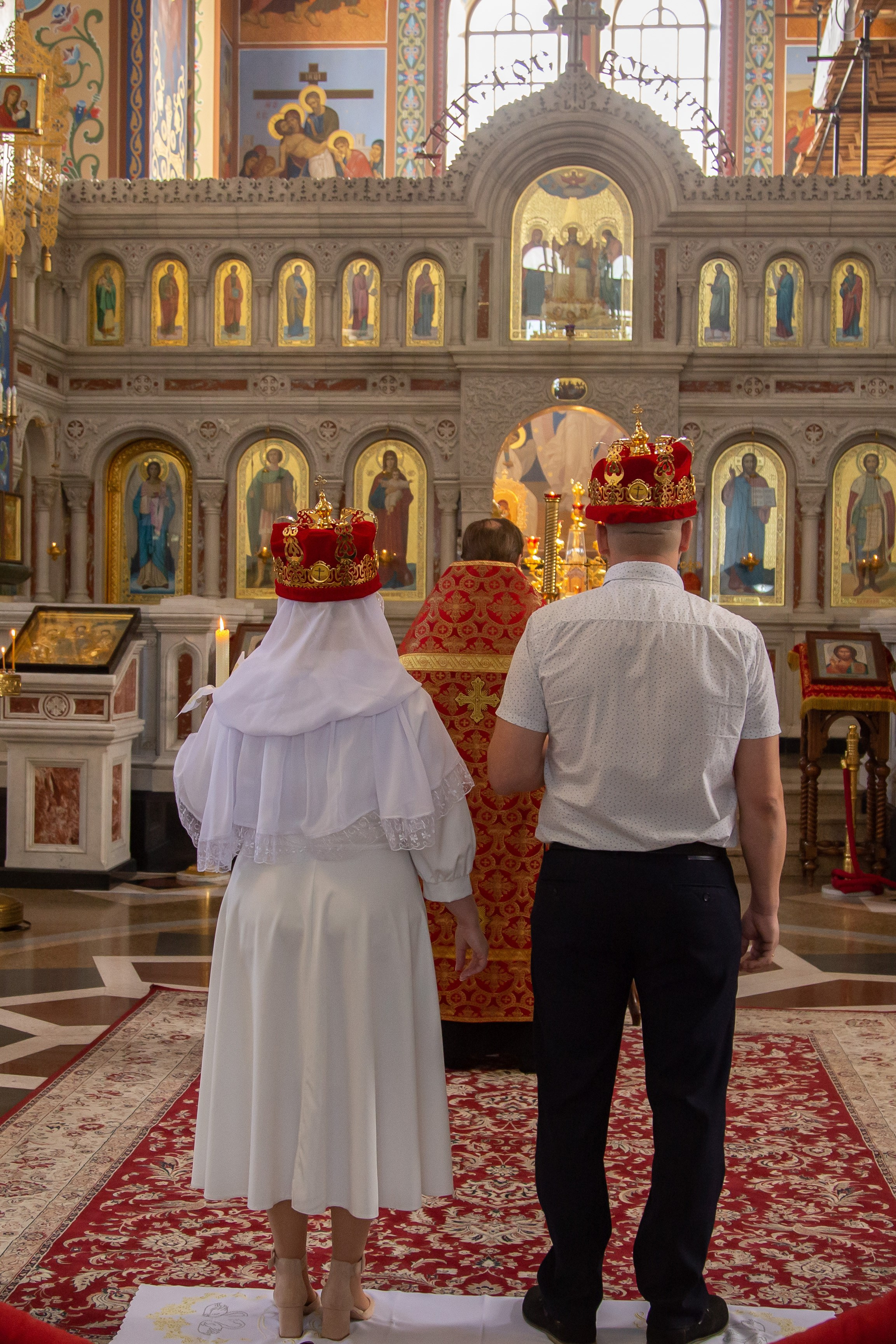 Венчание. Фотограф Краснодара, фотограф в парке Галецкого.репортажный фотограф. детский фотограф, свадебный фотограф. профессиональный фотограф