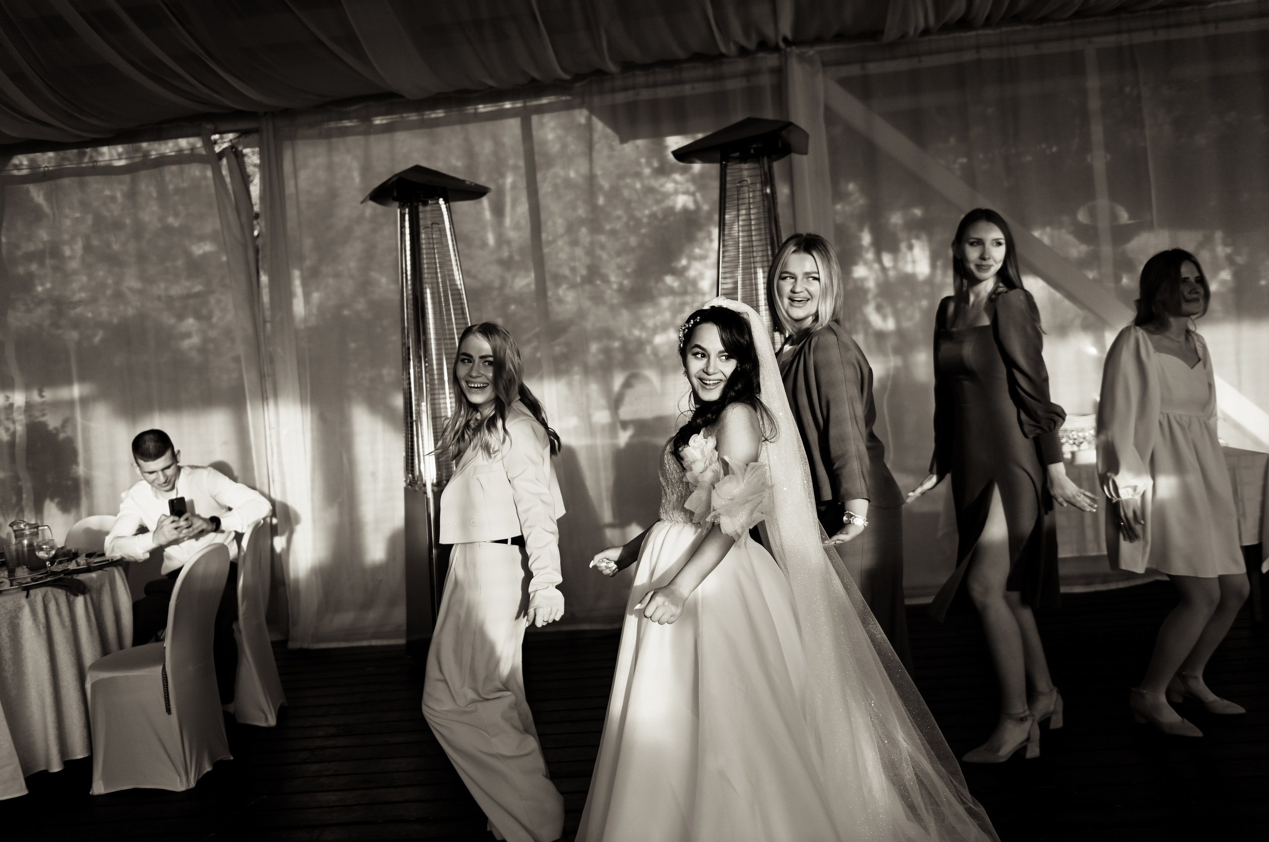 Шикарные ребята Владислав и Анастасия. Свадебный, семейный, детский, контент фотограф в Омске Максим Ильин