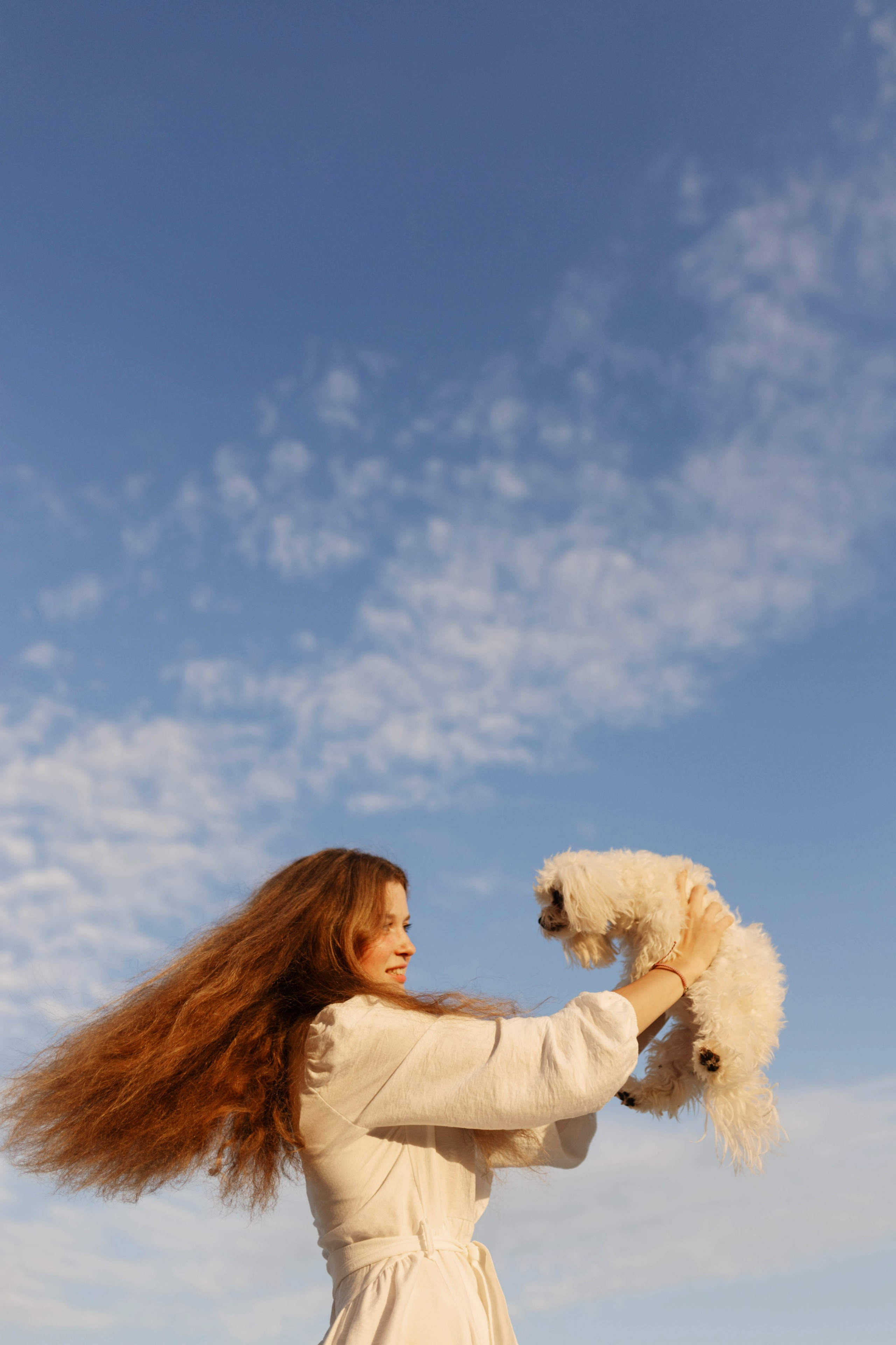 О. Сардиния / Варя и ее собаки. Фотограф Кузина Вера