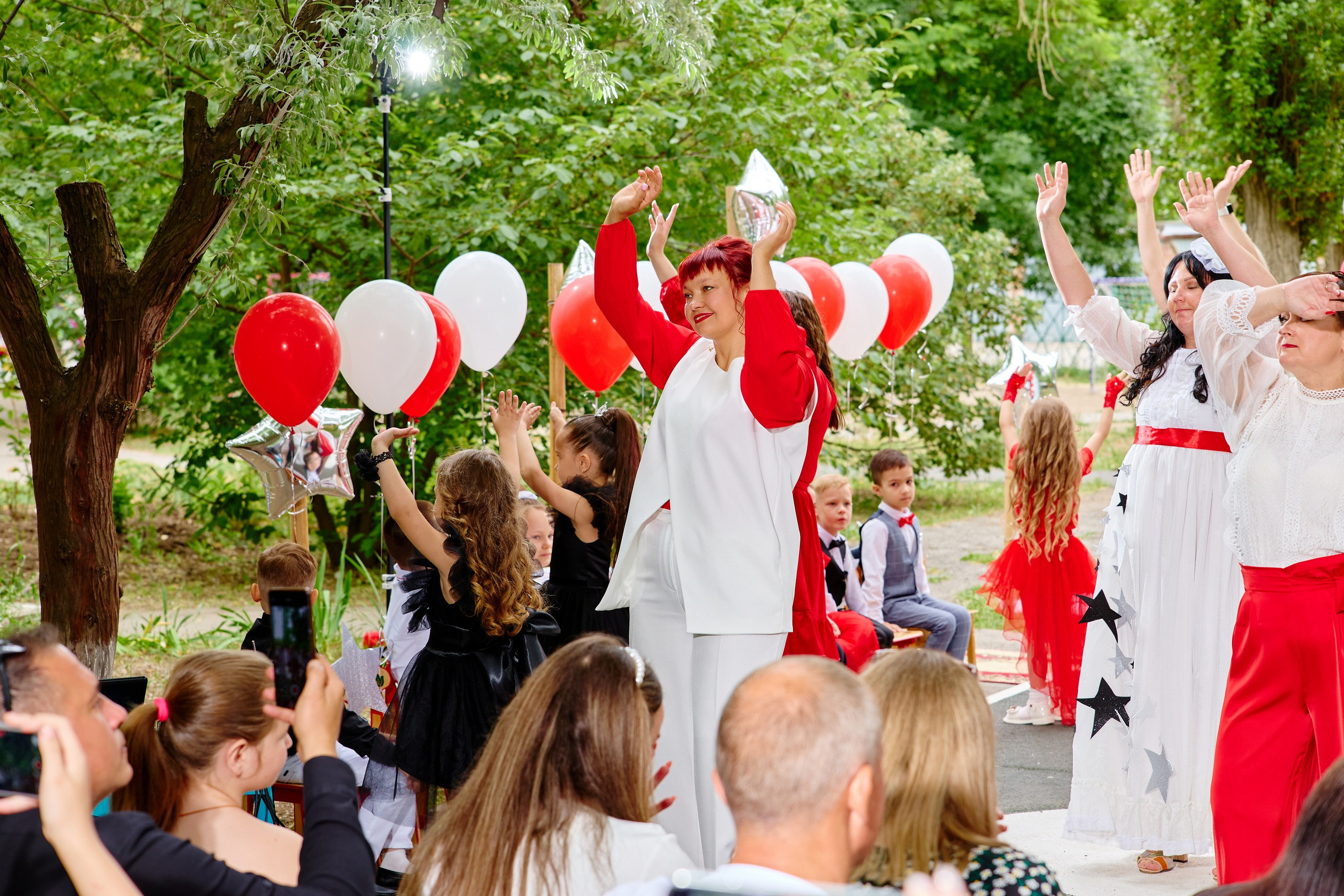 Выпускной 45 сад. Фотограф Выпускные альбомы Таганрог Сергей Коробченко