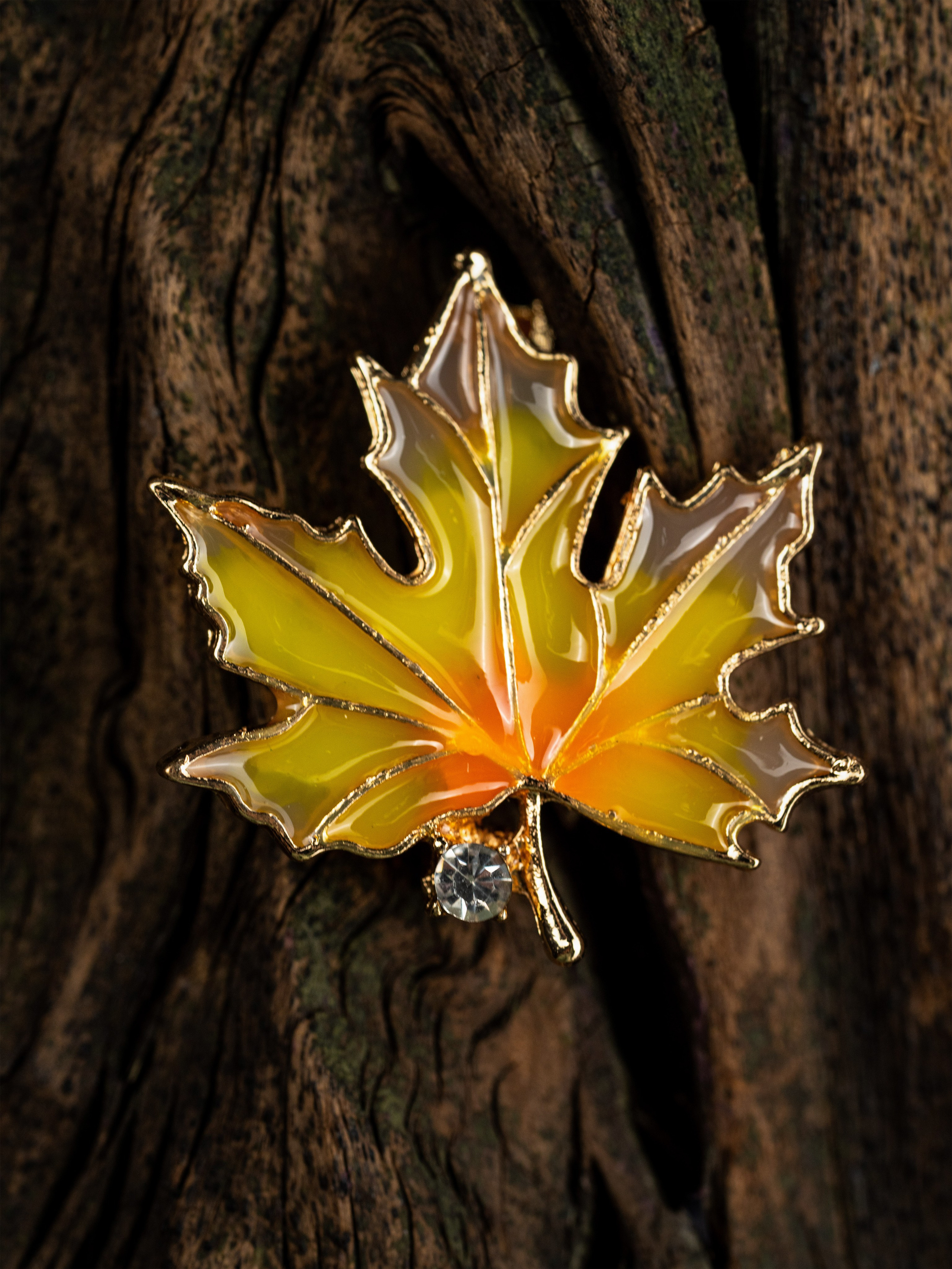 Броши, предметная съемка, съемка для маркетплейсов, товарная съемка. Олейник Денис — предметный фотограф, фотограф для маркетплейсов в Казани