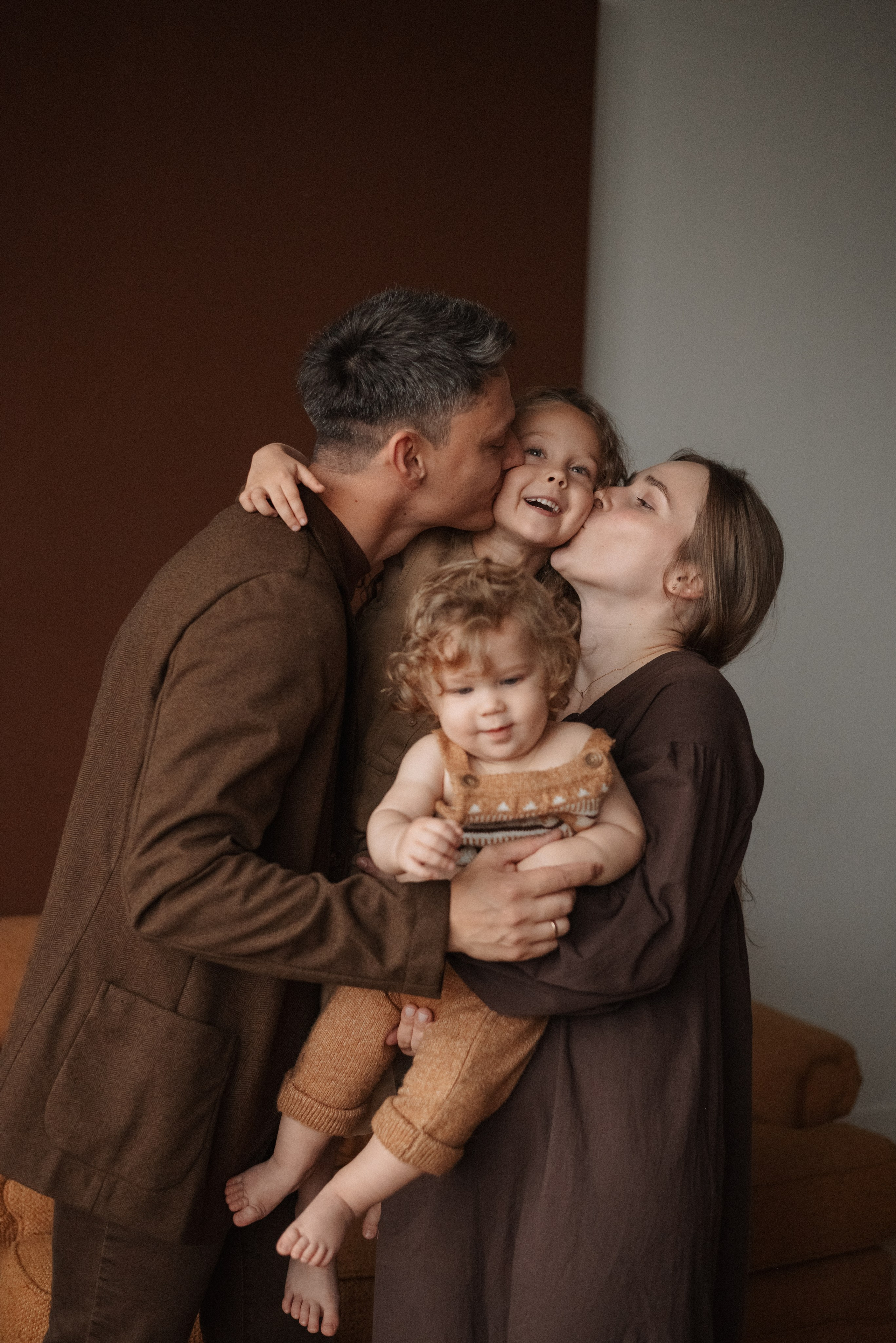 Семейная фотосессия в Москве в стиле lifestyle. Юля Федоровская. Свадебный и семейный фотограф в Москве