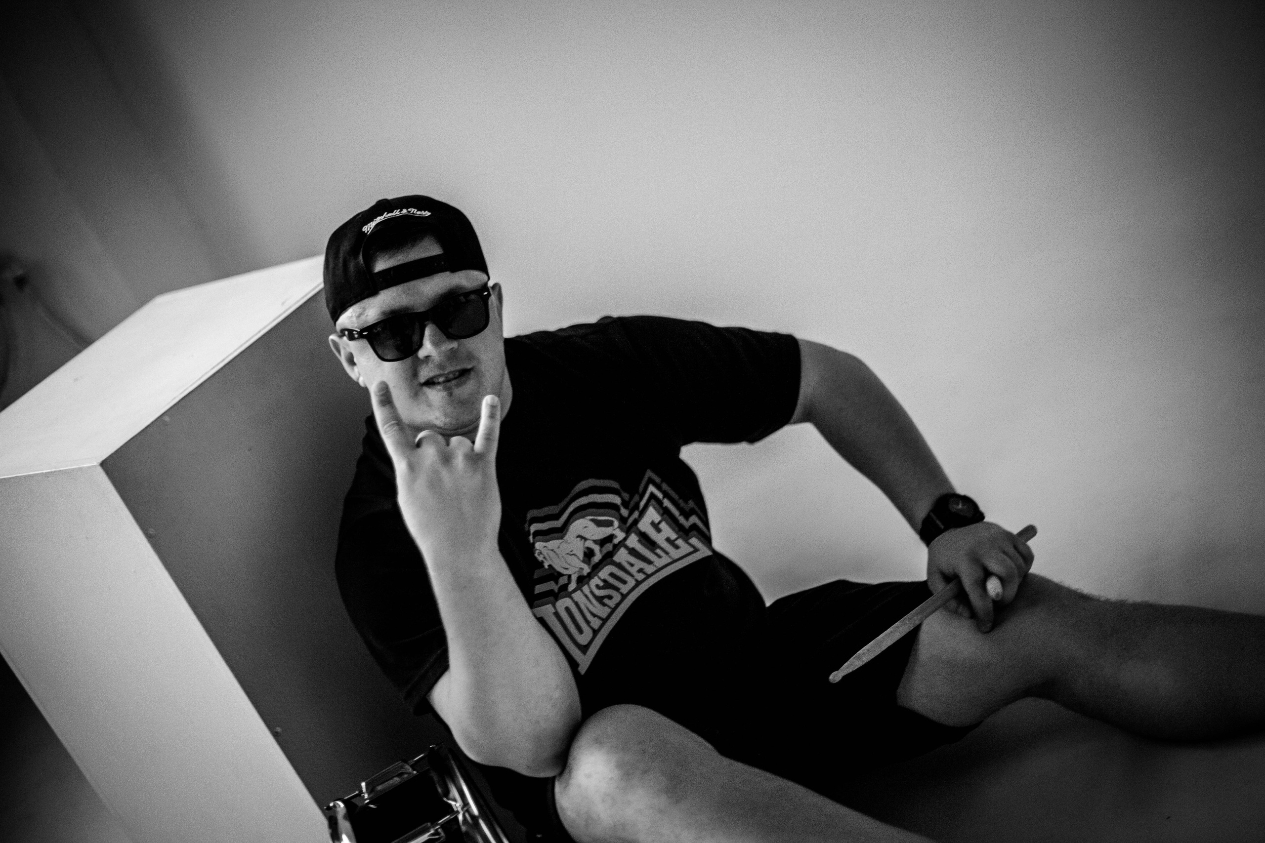 Студия. Уличный фотограф Города N