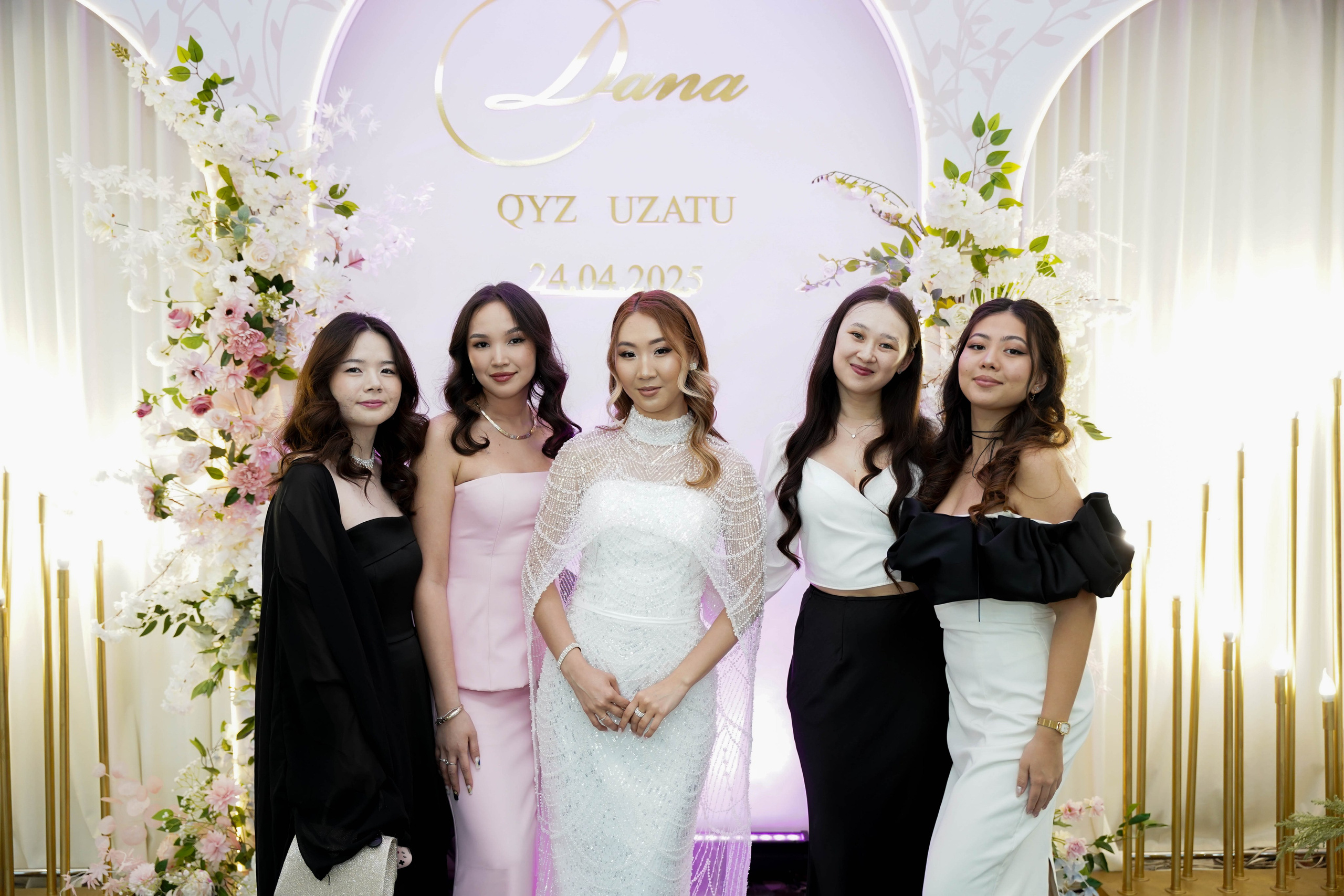 Dana uzatu. Фотограф Ернар Ержанов