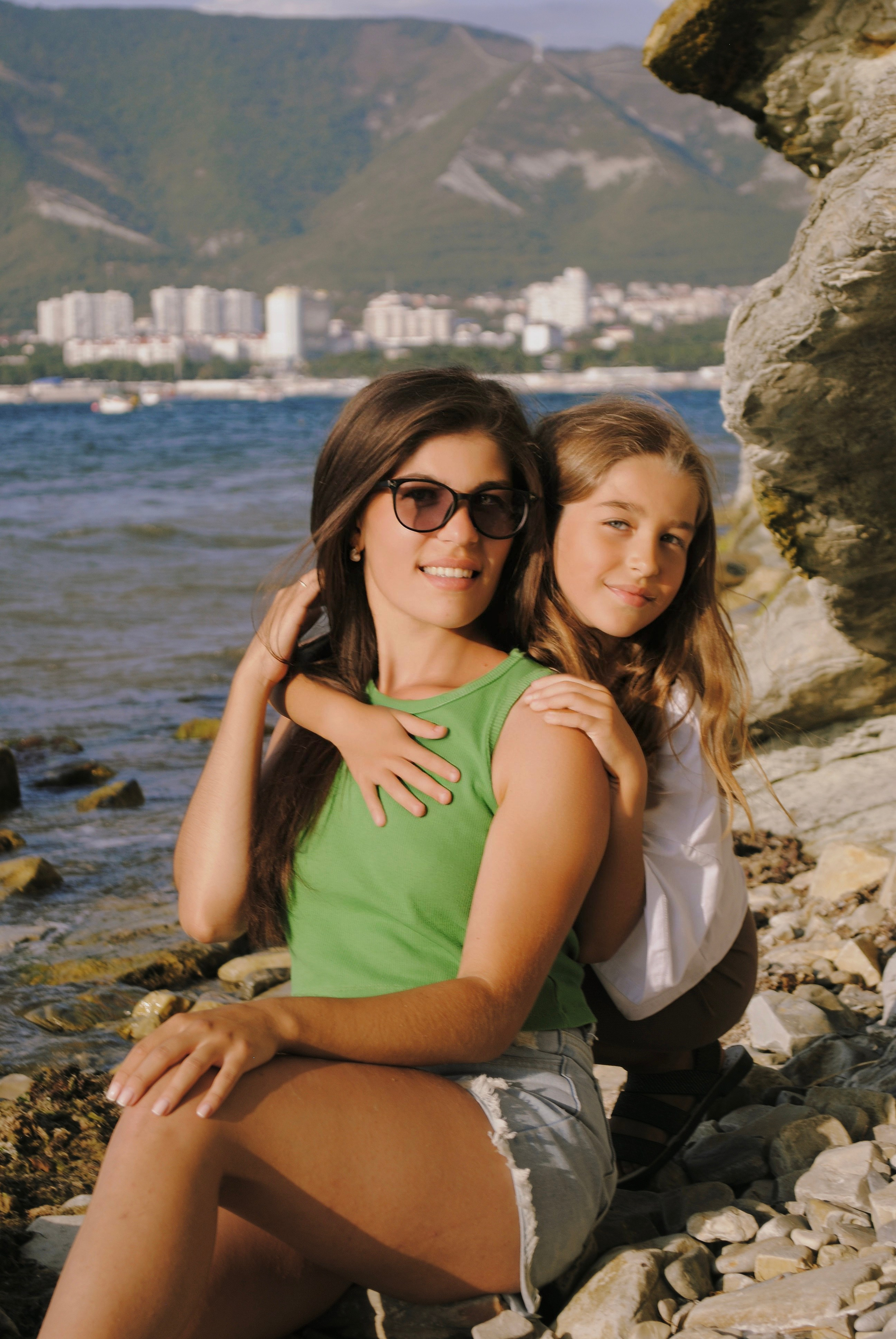 Азиза и семья. Фотограф Мария Мусаелян