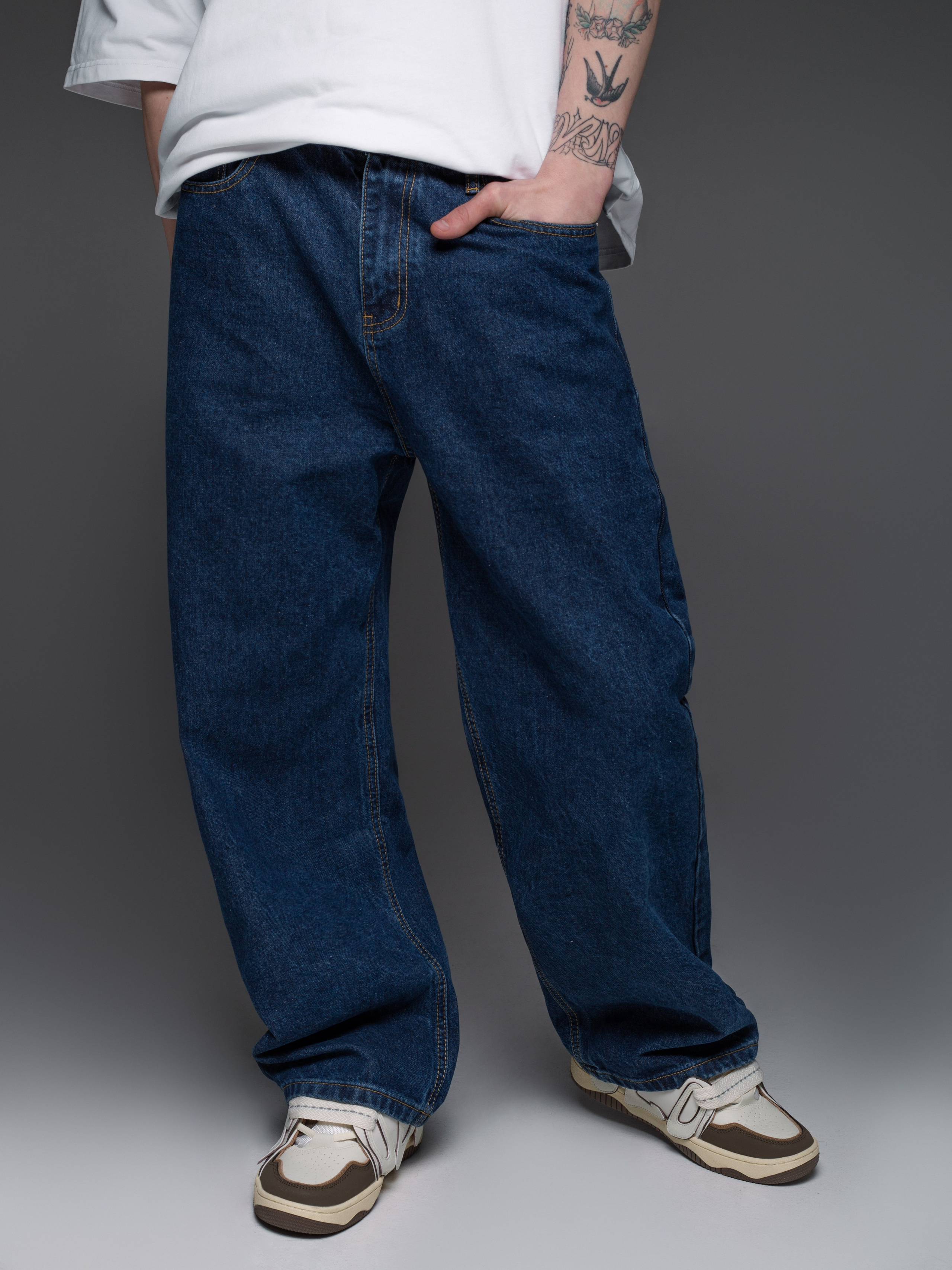 КАТАЛОГ | серый фон. RUNA production — стильные съемки для брендов