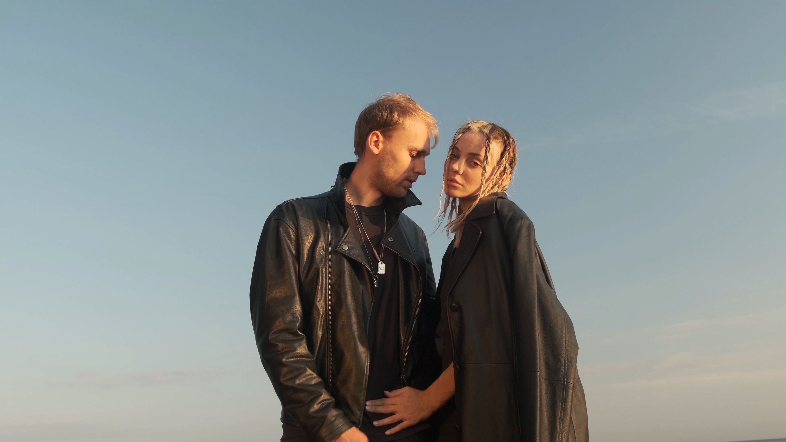 Human contact. Главная