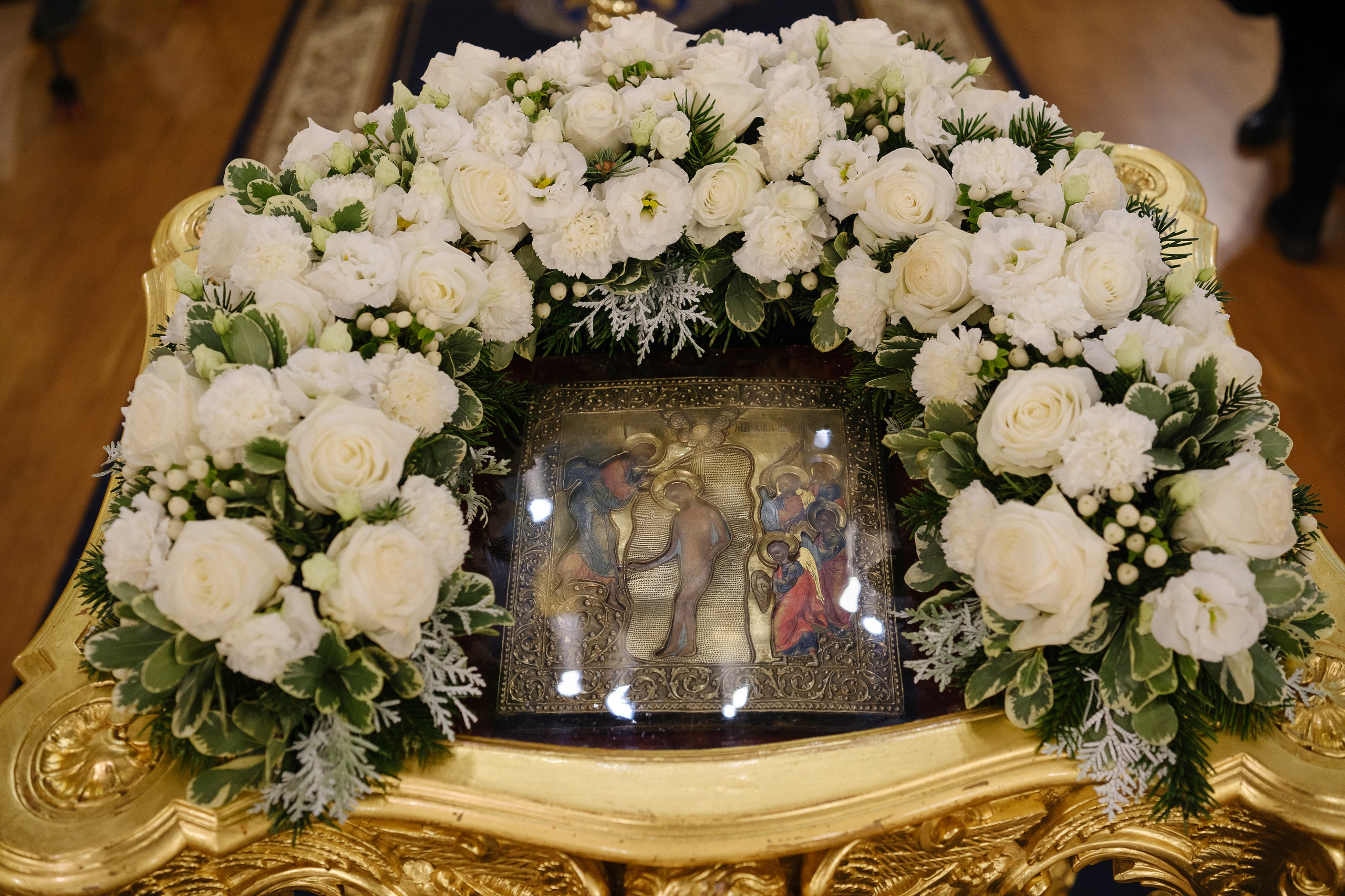 Божественная литургия в Николо-Богоявленском морском соборе. НИКОЛО-БОГОЯВЛЕНСКИЙ МОРСКОЙ СОБОР