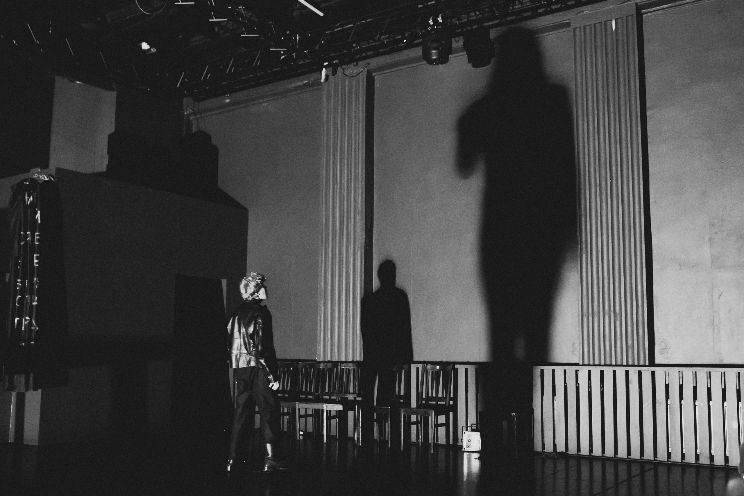 00театр _ Явь Навь Правь. Художник по свету Егор Сапожников