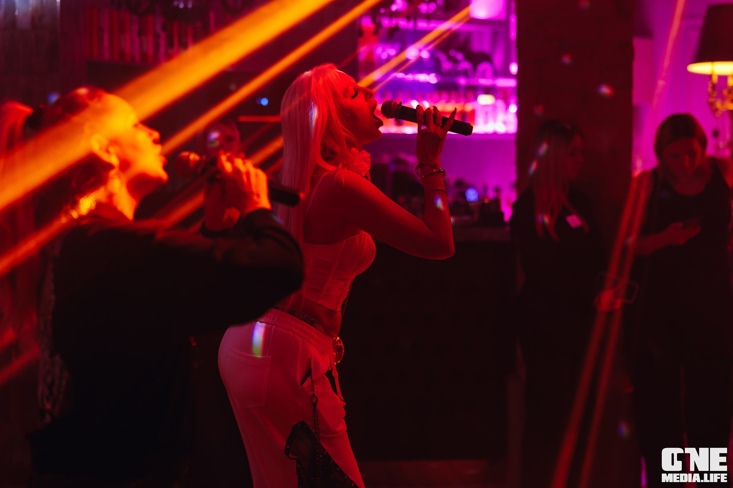 Фоторепортаж из караоке-клуба Белгравия. One Media Life: фоторепортажи, фотоотчеты с мероприятий и заведений