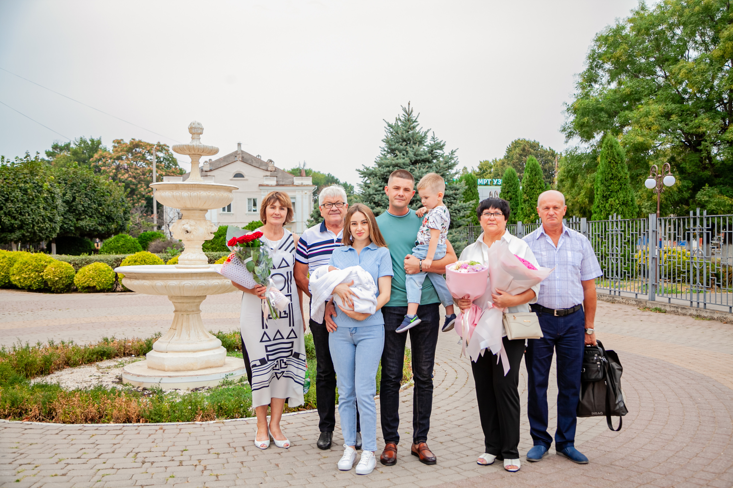 Выписка из роддома. Свадебный и семейный фотограф в Армавире