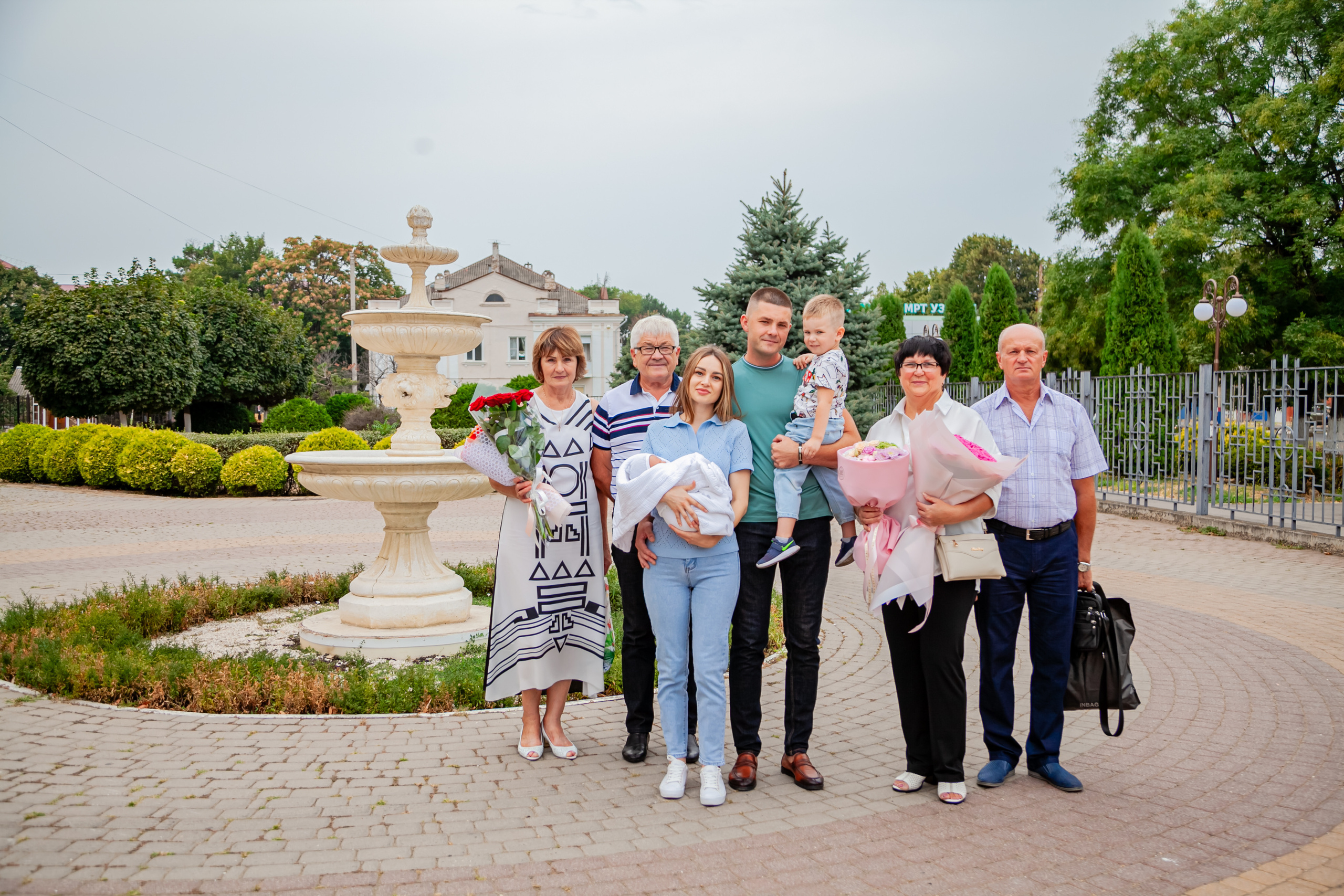 Выписка из роддома. Свадебный и семейный фотограф в Армавире