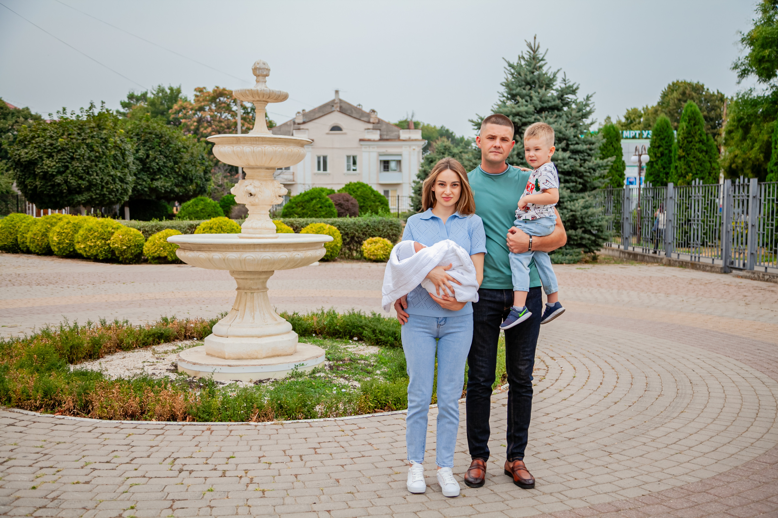 Выписка из роддома. Свадебный и семейный фотограф в Армавире