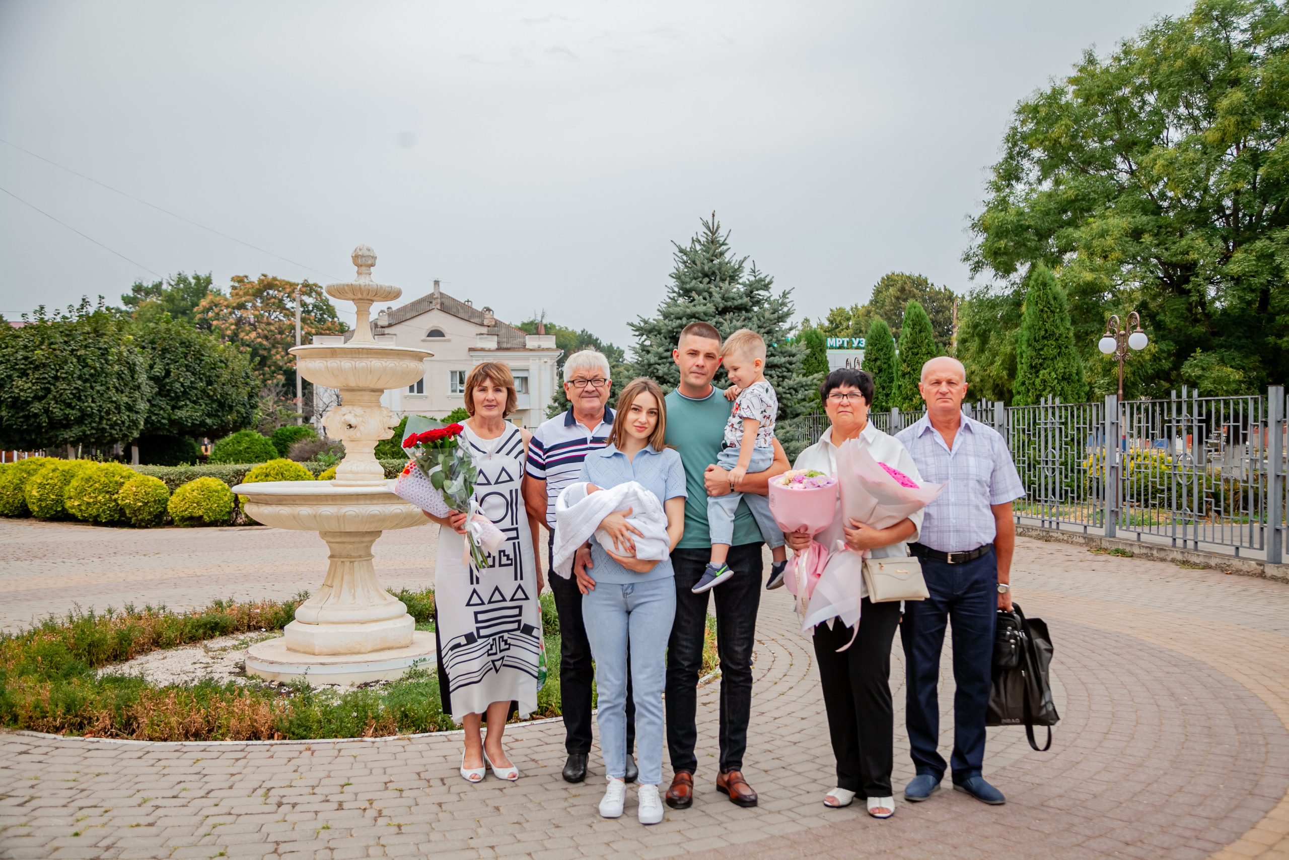 Выписка из роддома. Свадебный и семейный фотограф в Армавире