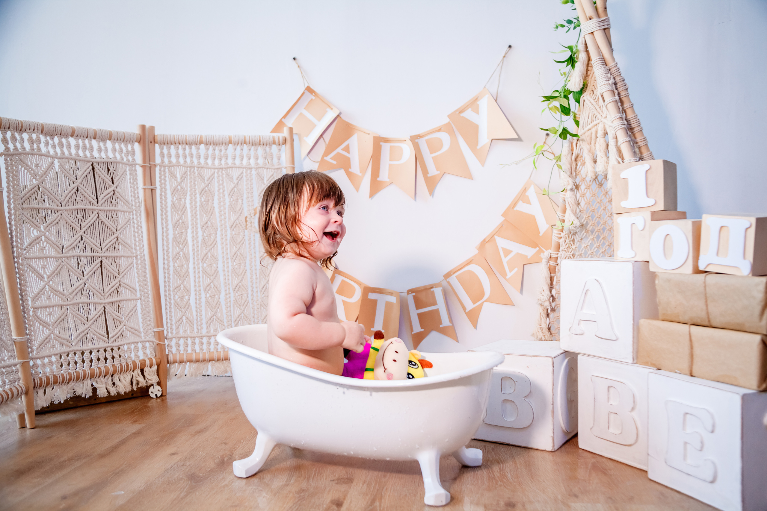 Годовасие Максима. Свадебный и семейный фотограф в Армавире