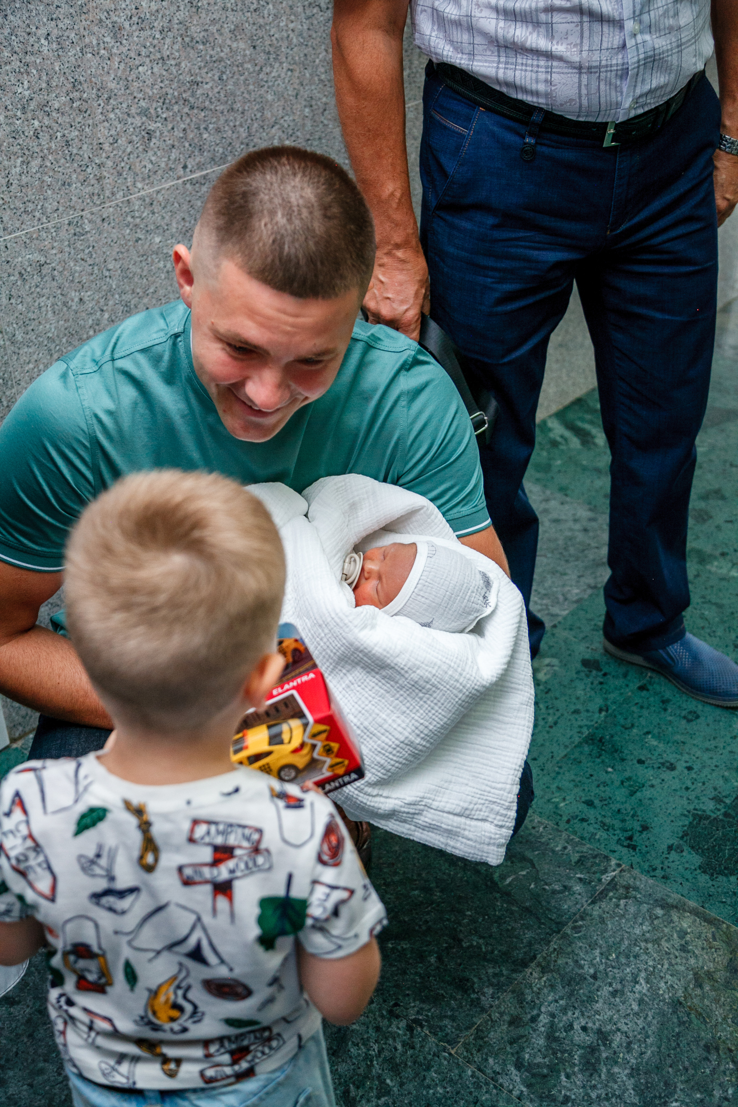 Выписка из роддома. Свадебный и семейный фотограф в Армавире