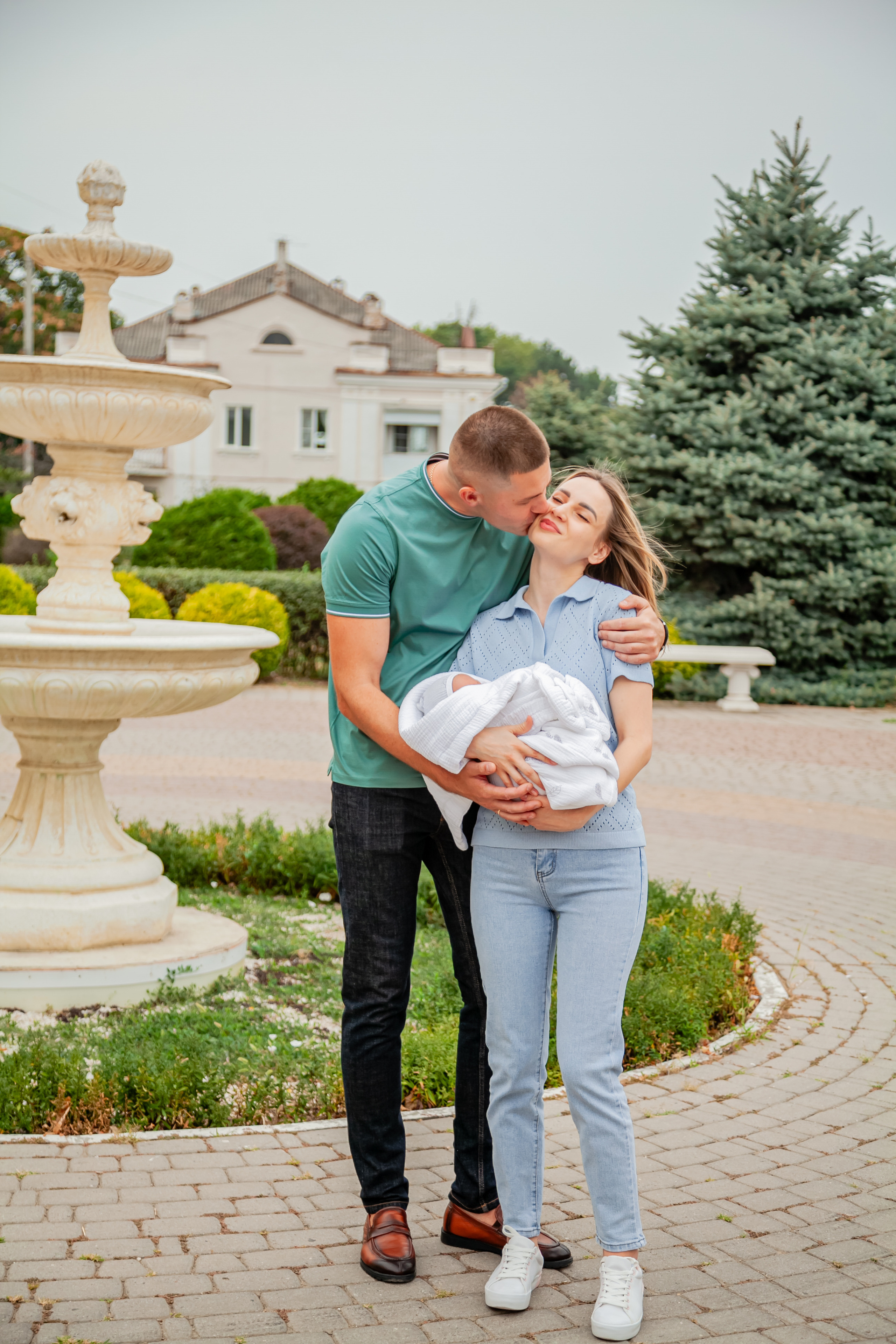 Выписка из роддома. Свадебный и семейный фотограф в Армавире