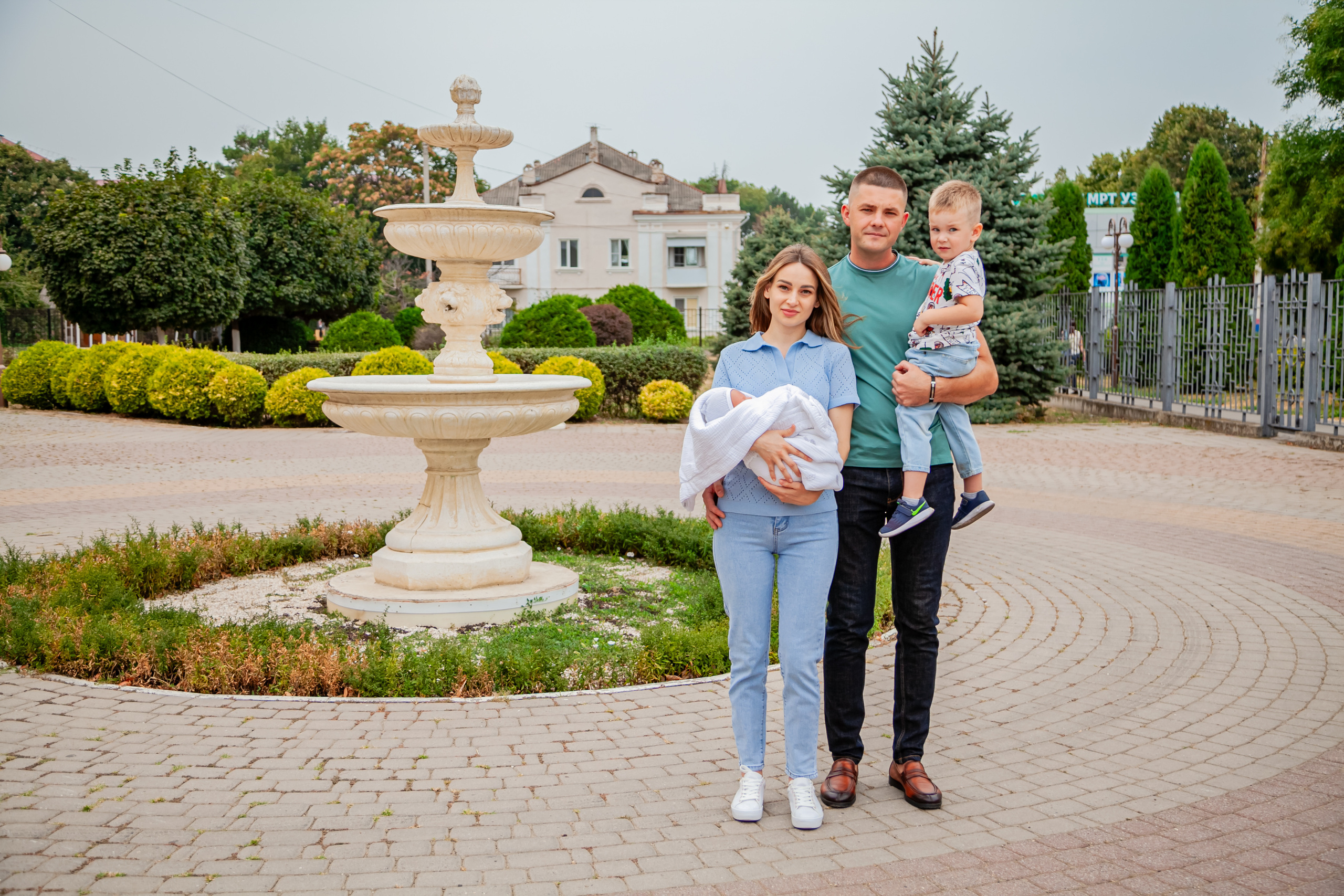 Выписка из роддома. Свадебный и семейный фотограф в Армавире
