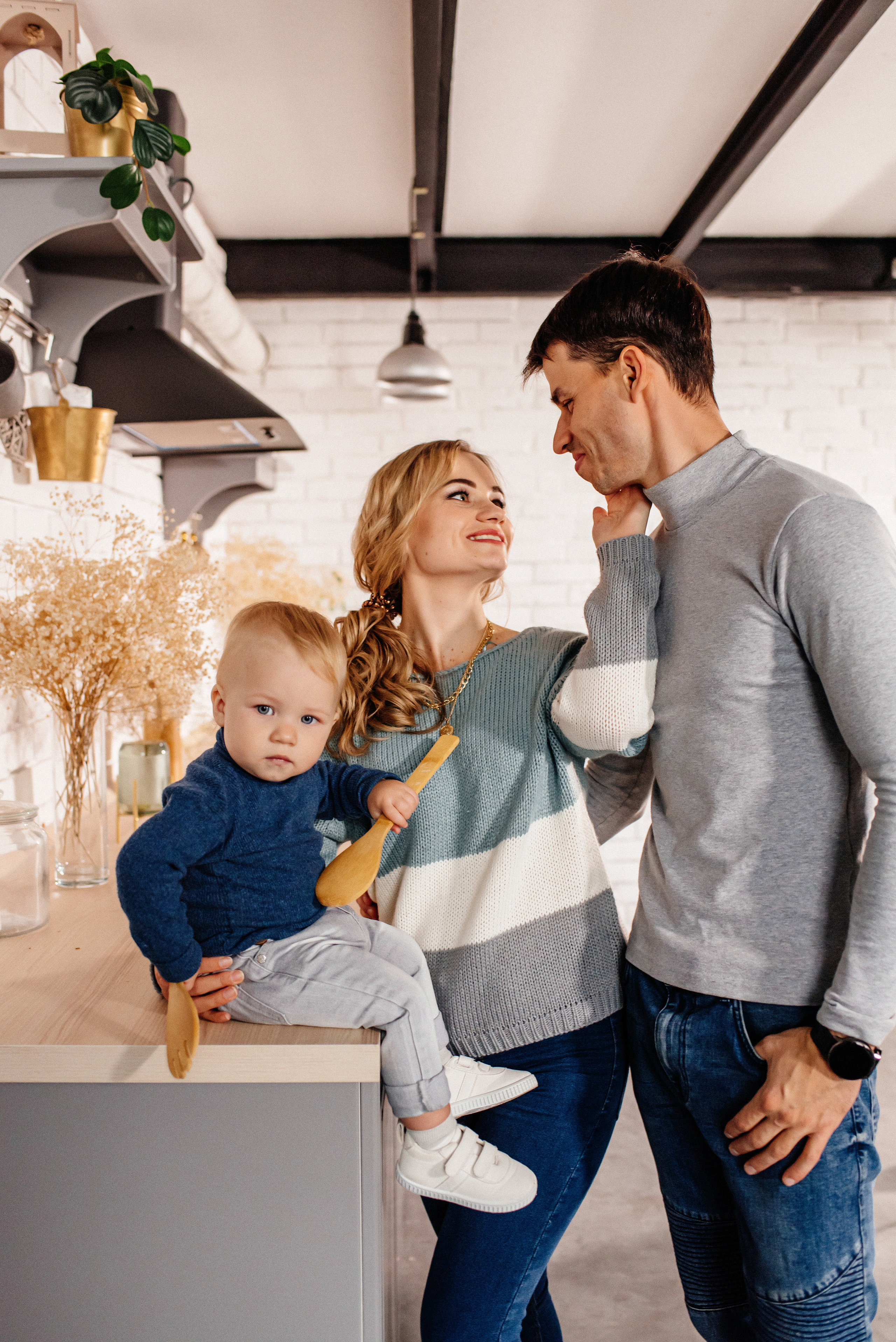 Олег Надя и их малыш. Свадебный  и семейный фотограф в Белгороде Ирина Кононенко