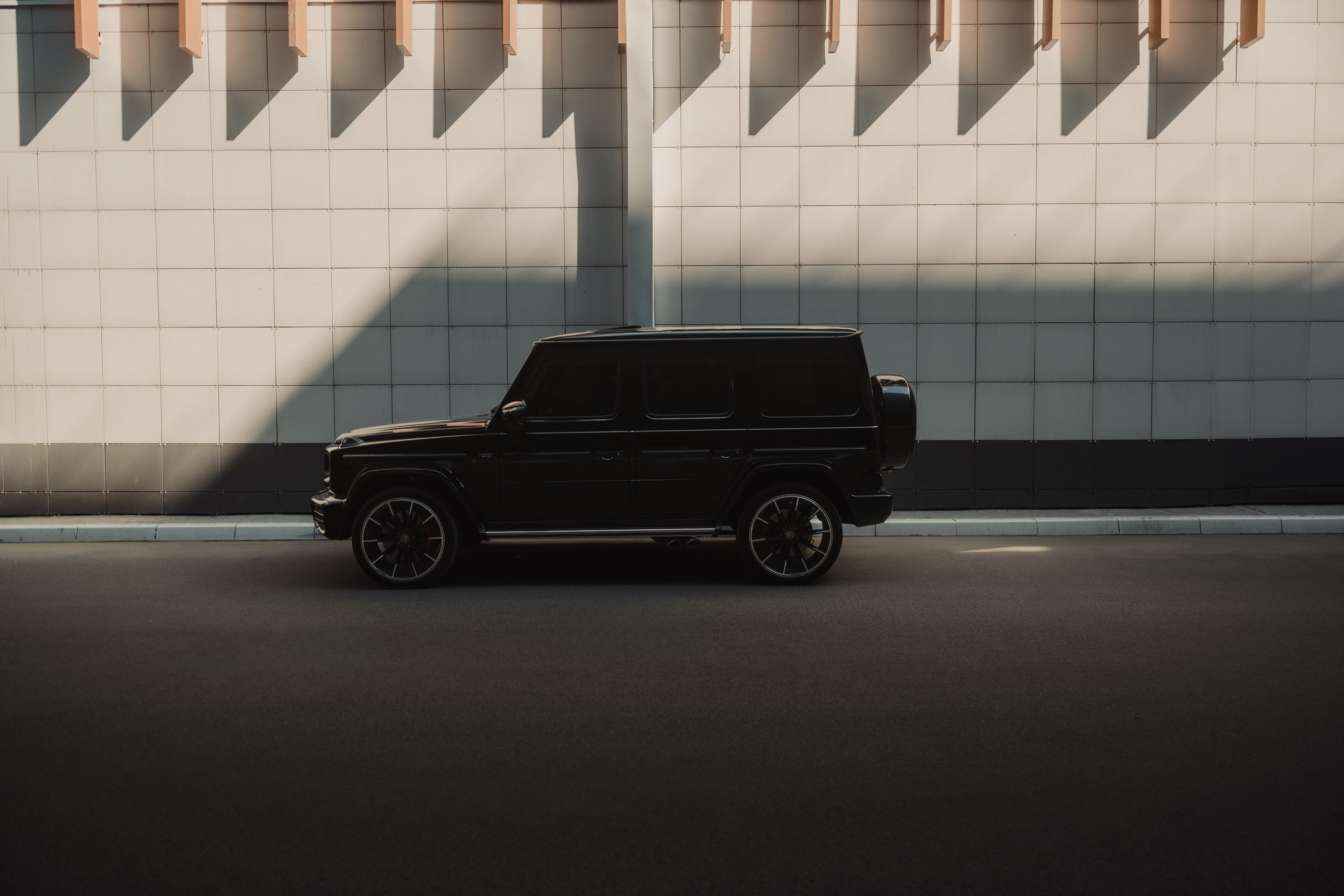 Mercedes-Benz G63 AMG Brabus Photoshoot in Kazan — Anton Avanzato