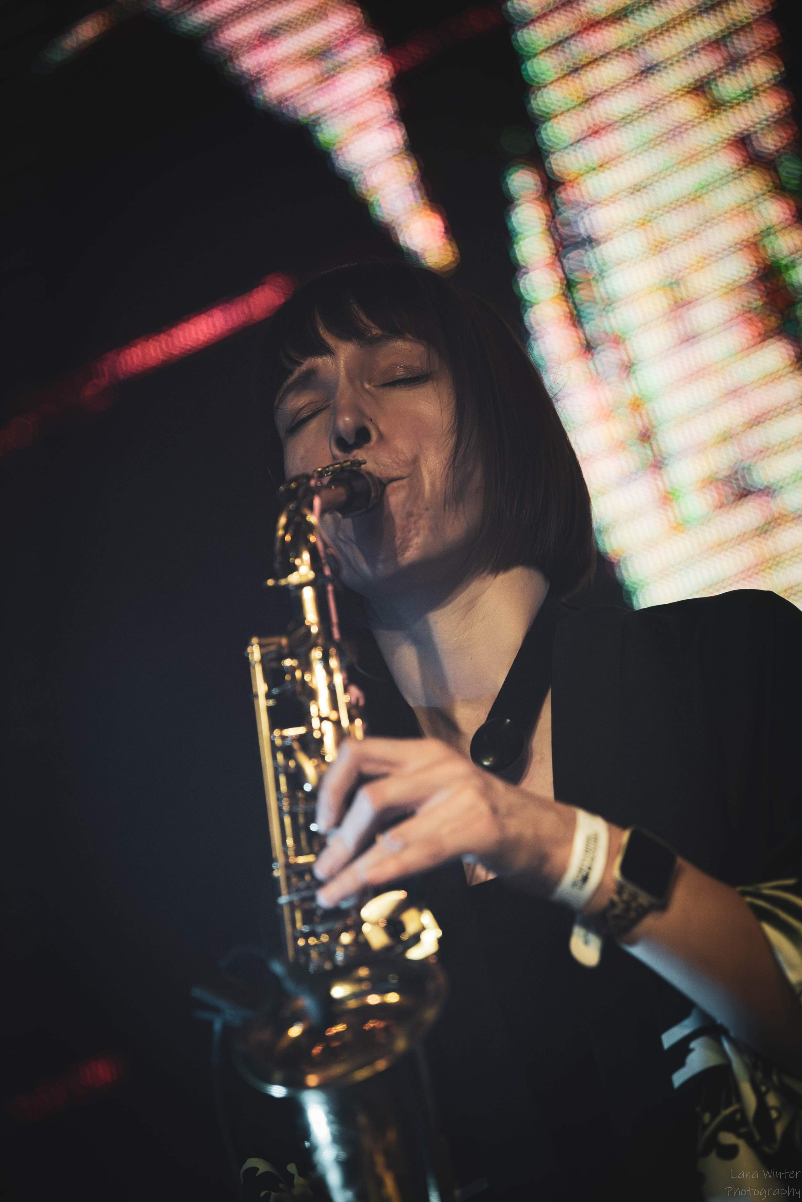 7000$ (29 июня 2025 года, Москва, клуб Урбан). Фотограф Светлана Блинова, Москва и Московская область