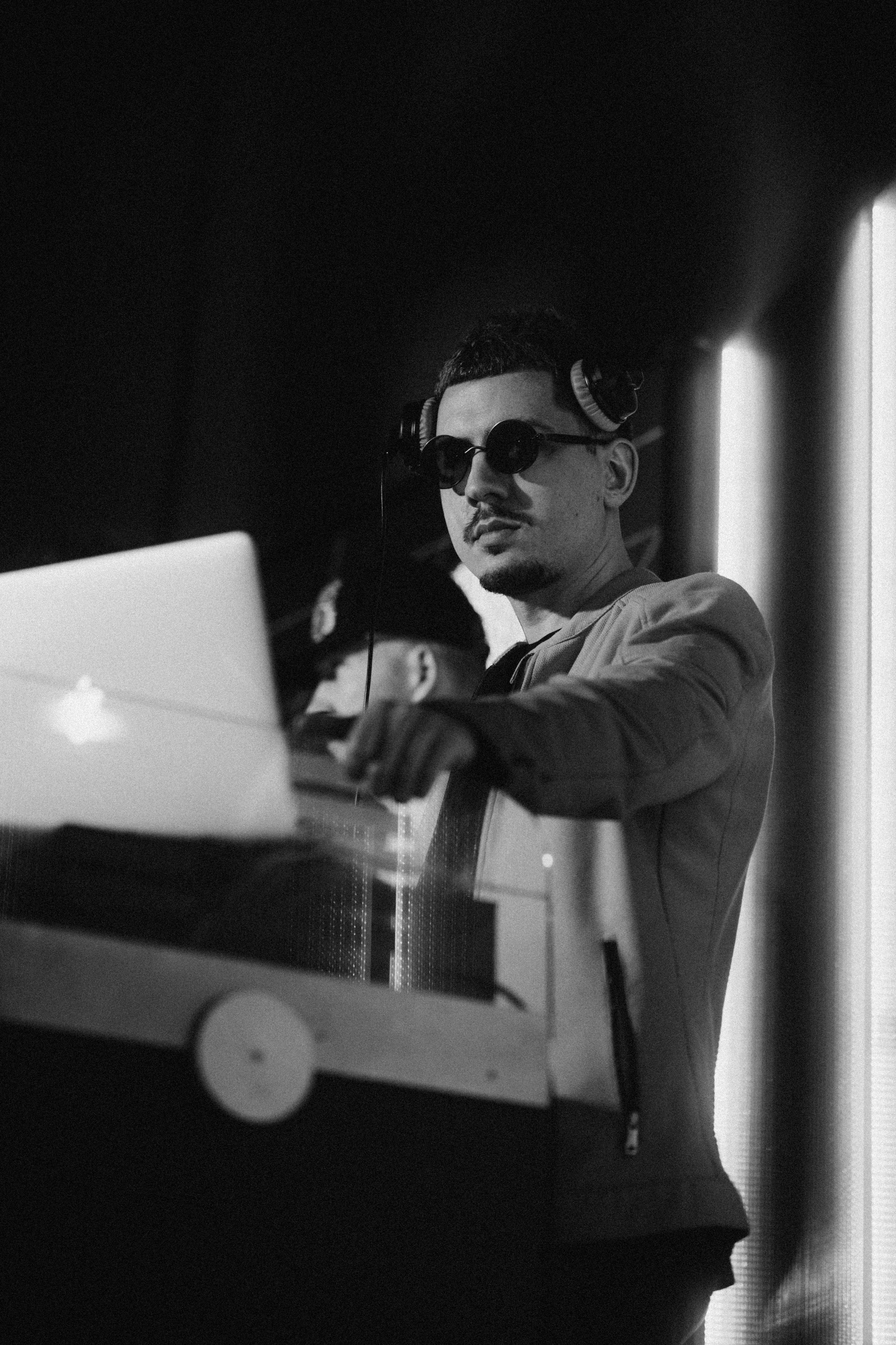 Концерт учеников вокальной школы «Сигнон» в баре «Руки Вверх»