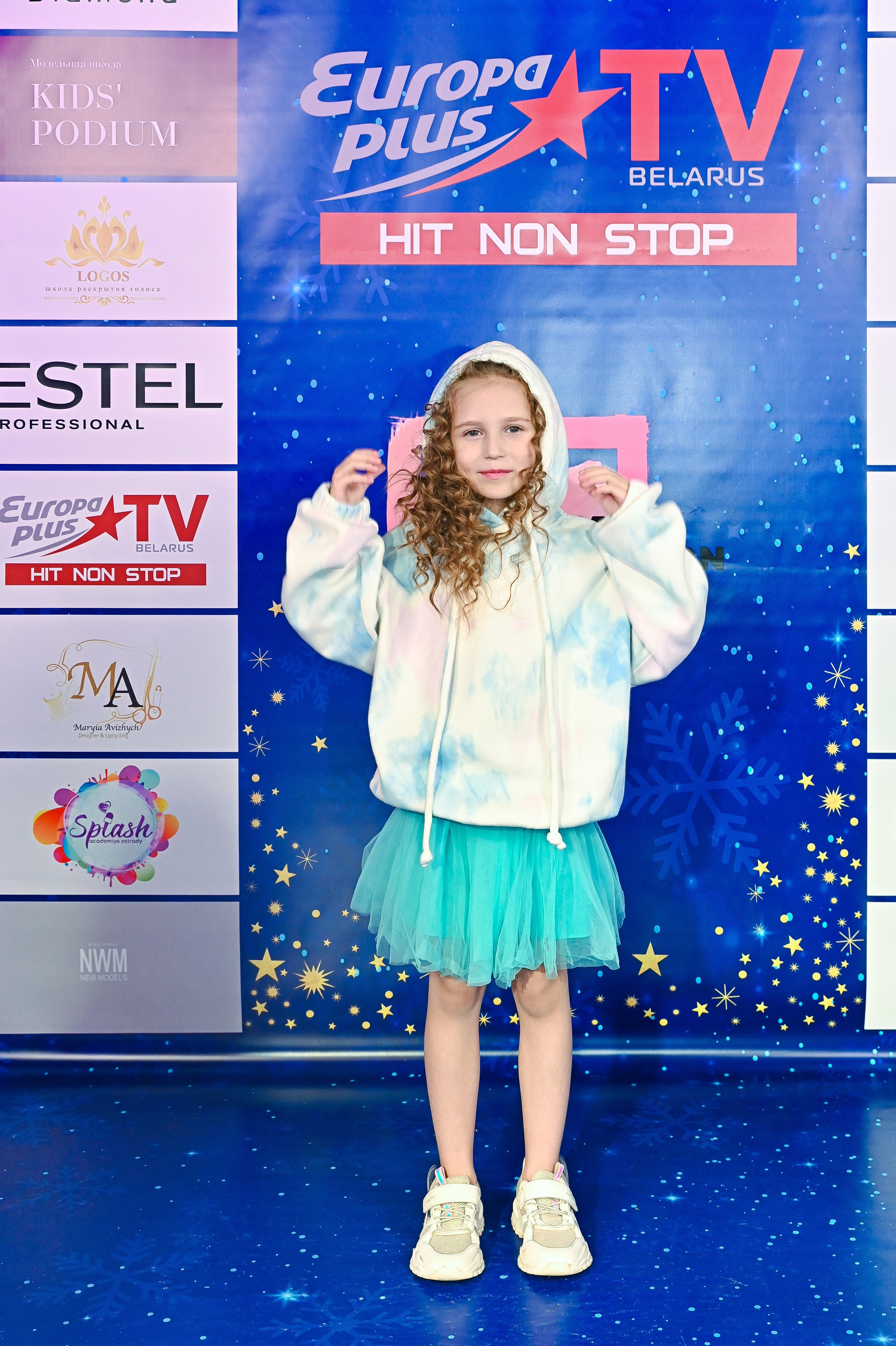 Большая новогодняя тусовка. Фотоуслуги, услуги фотографа, фотографирование важных событий