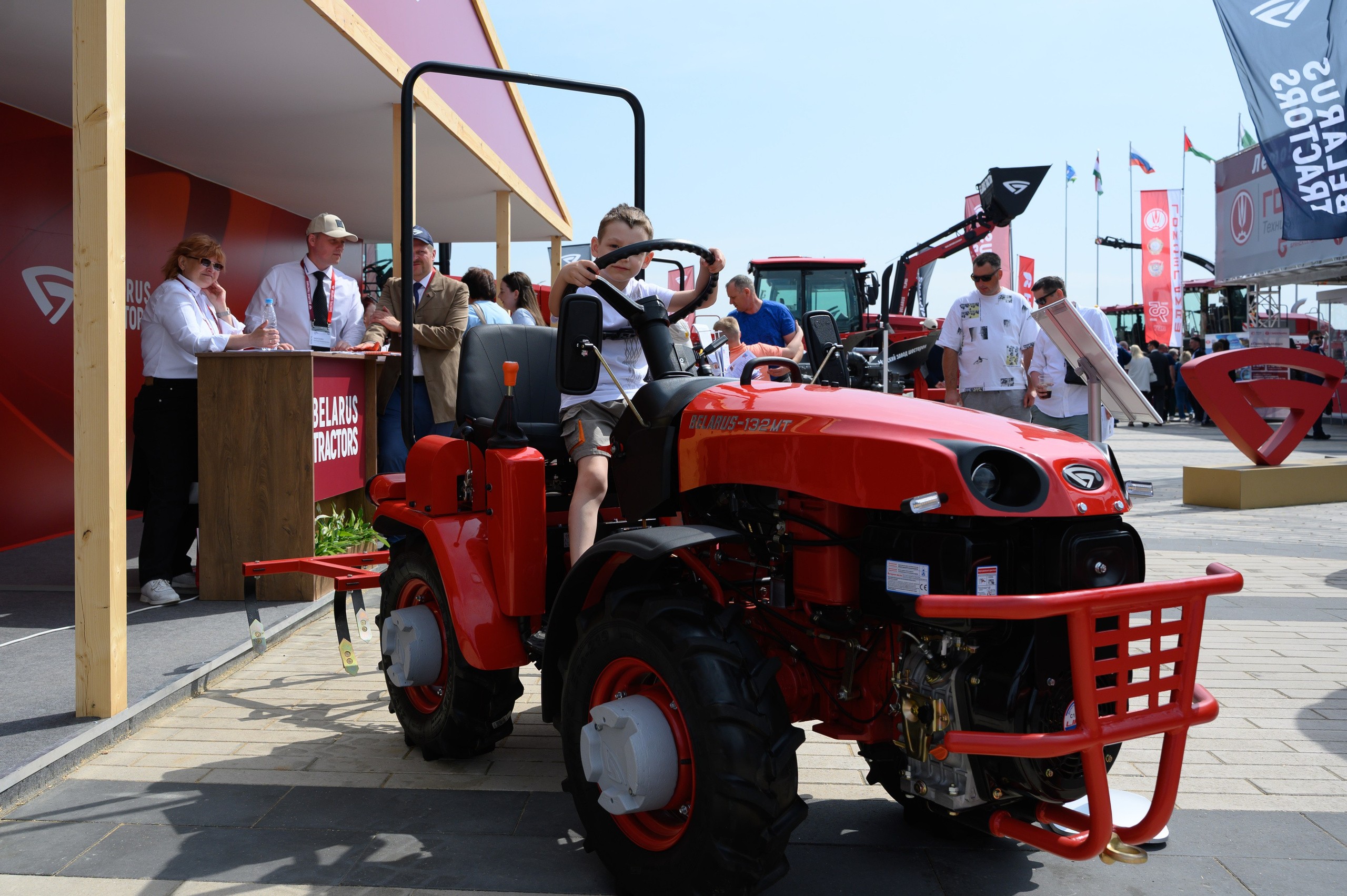 Агровыставка. Фотоуслуги, услуги фотографа, фотографирование важных событий