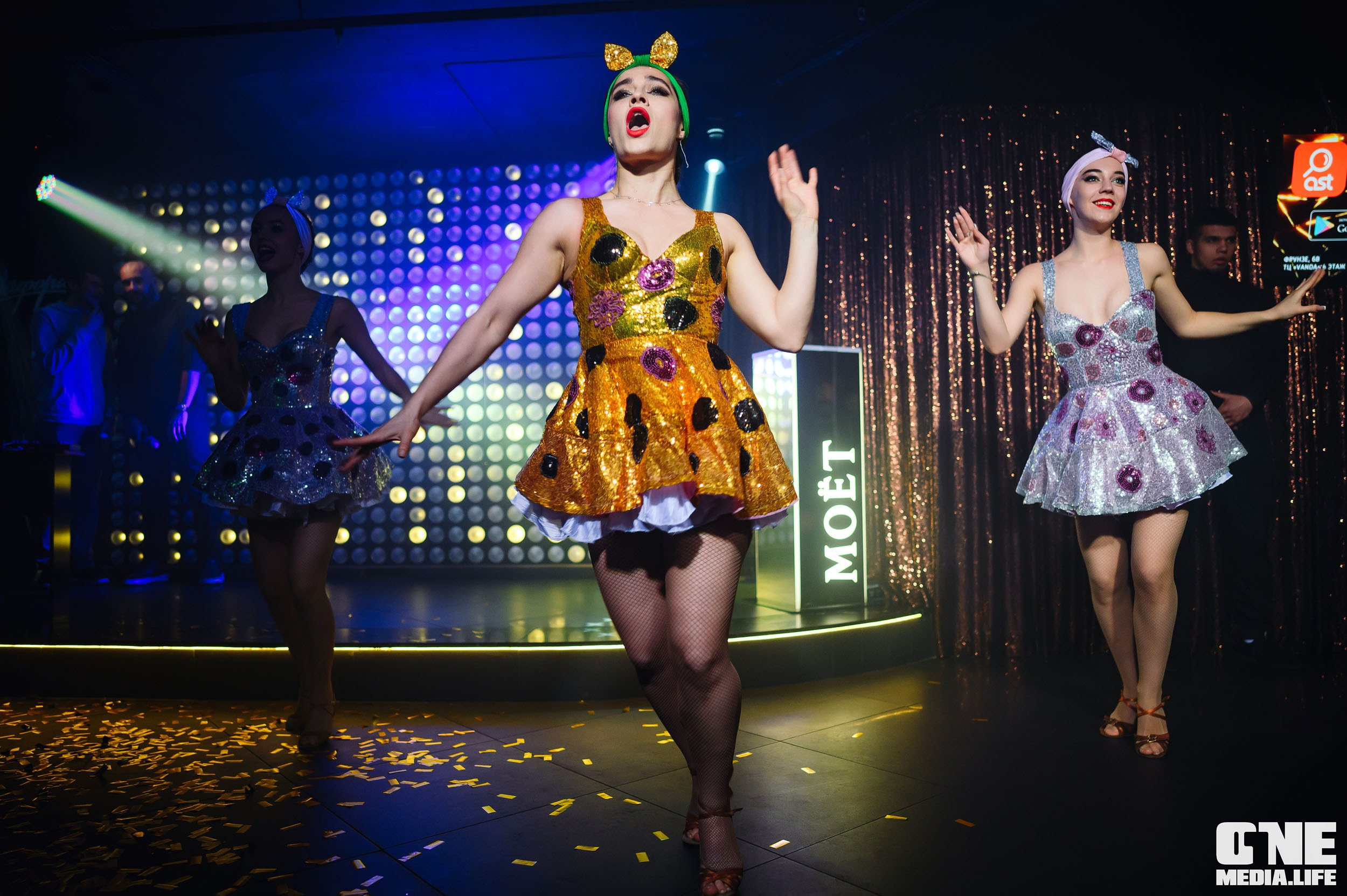 Фотоотчет из караоке-клуба Эйфория. One Media Life: фоторепортажи, фотоотчеты с мероприятий и заведений