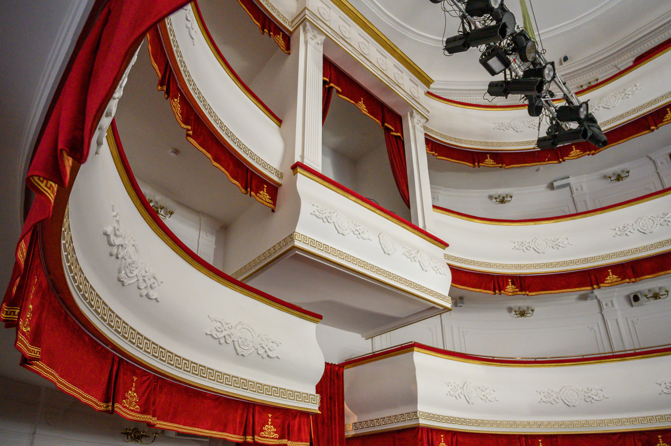 Case: Fabric decoration. Photo & Video production, in Bishkek, Kyrgyzstan