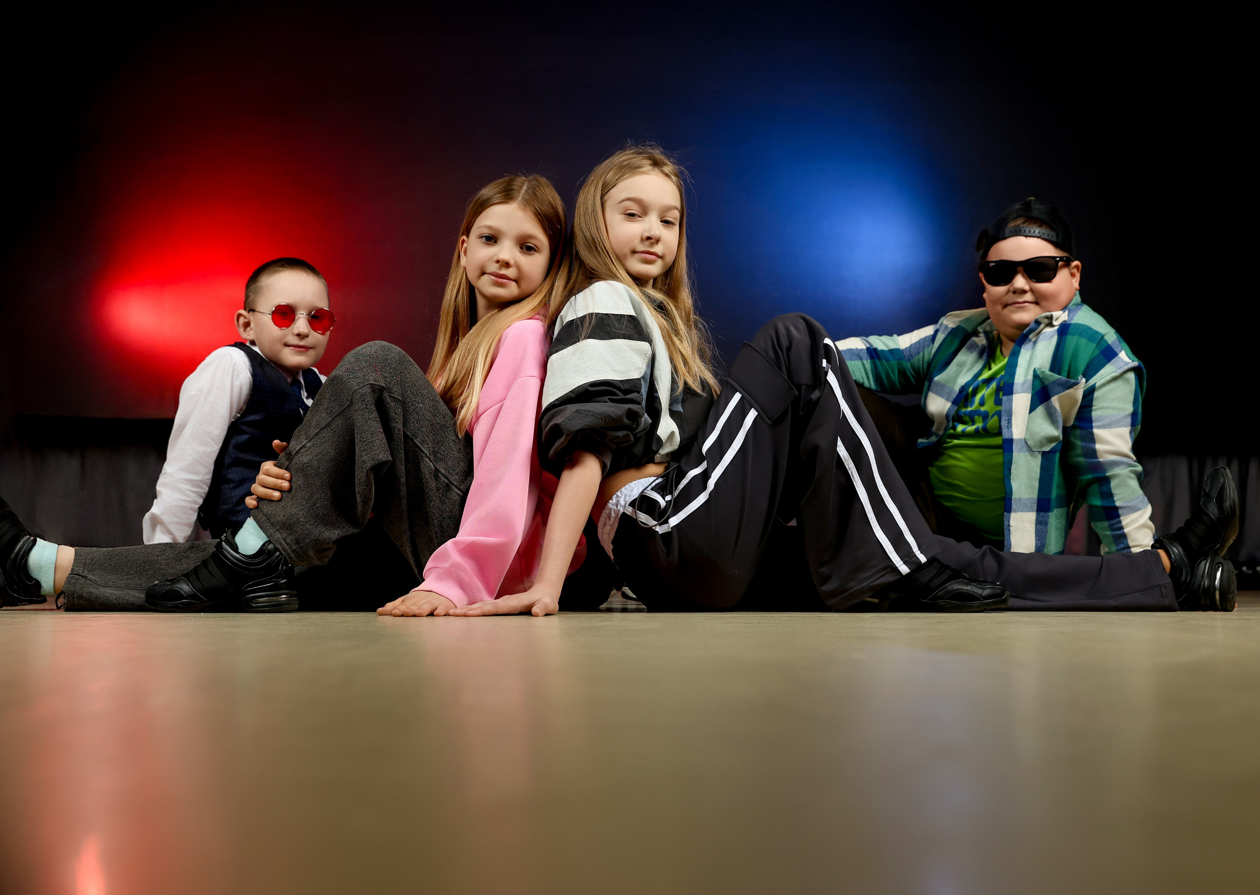 Школьная фотосессия 4 класс. Артём Печерин фотограф в Оленегорске