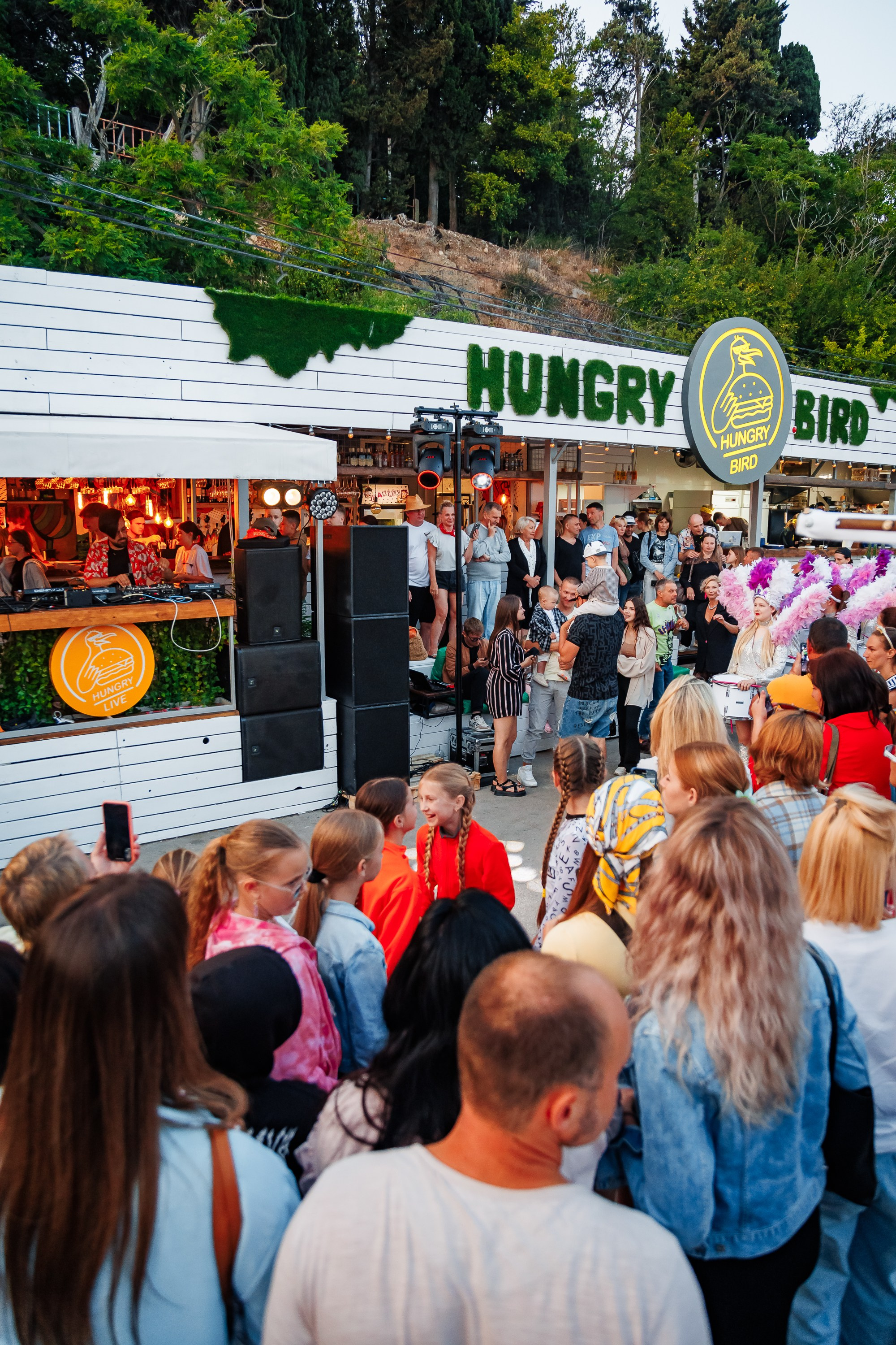 Открытие сезона в HUNGRY BIRD_Симеиз_Крым_14.06.2025. Аминов Руслан | Фотограф