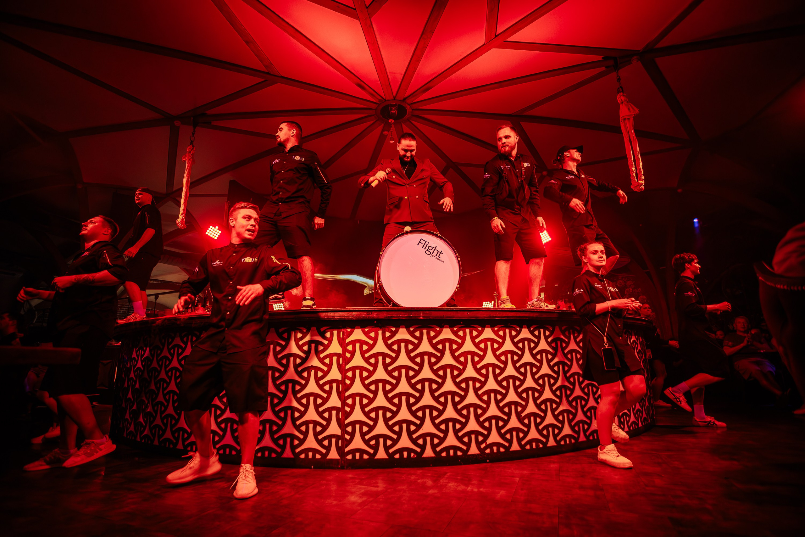 PTIZZA SHOW. Gold & Black in Ptizza Bar_Ялта_6.07.2025. Аминов Руслан | Фотограф