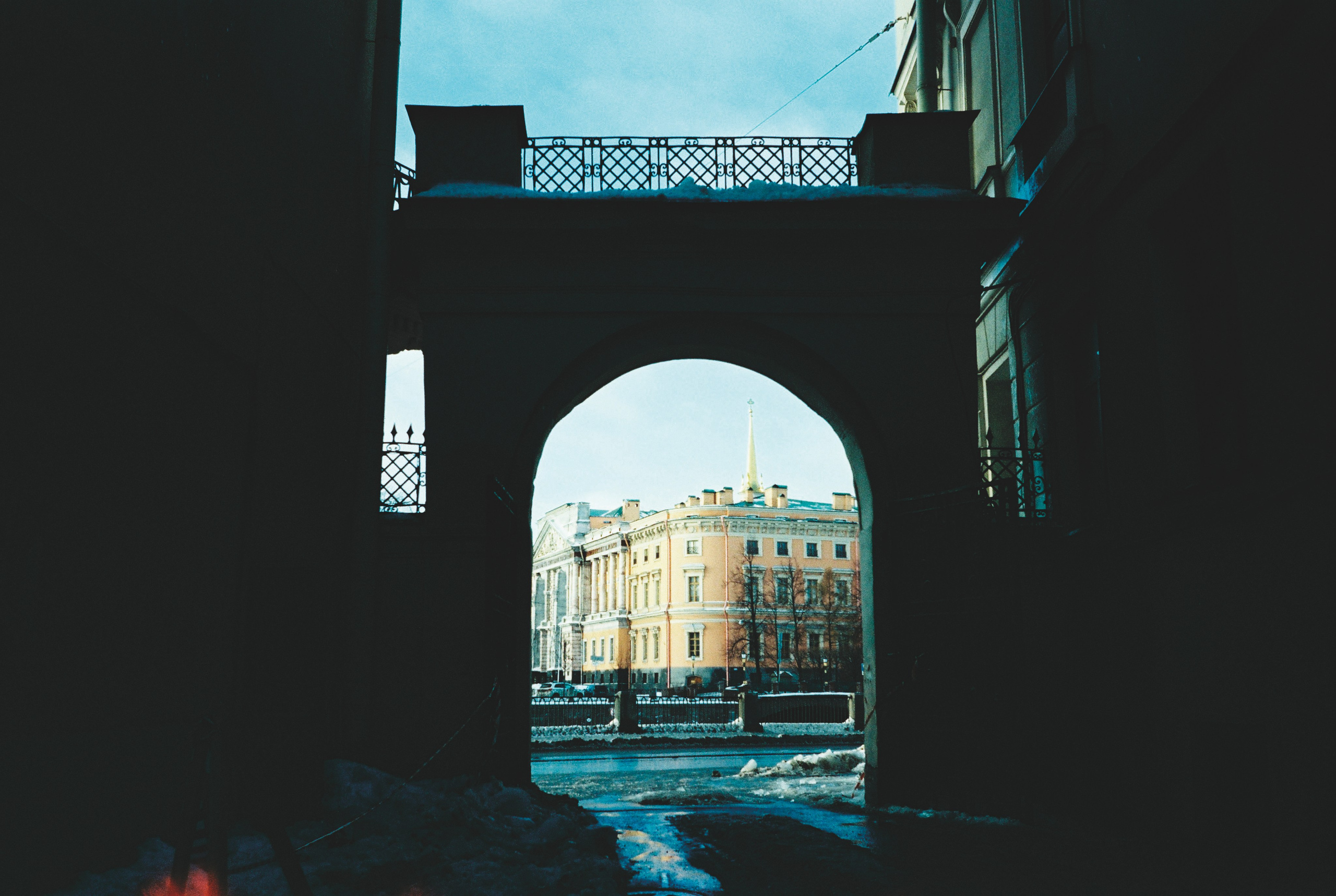 Фотографии цветные. Свадебный и семейный пленочный фотограф в Петербурге Истомина Ирина