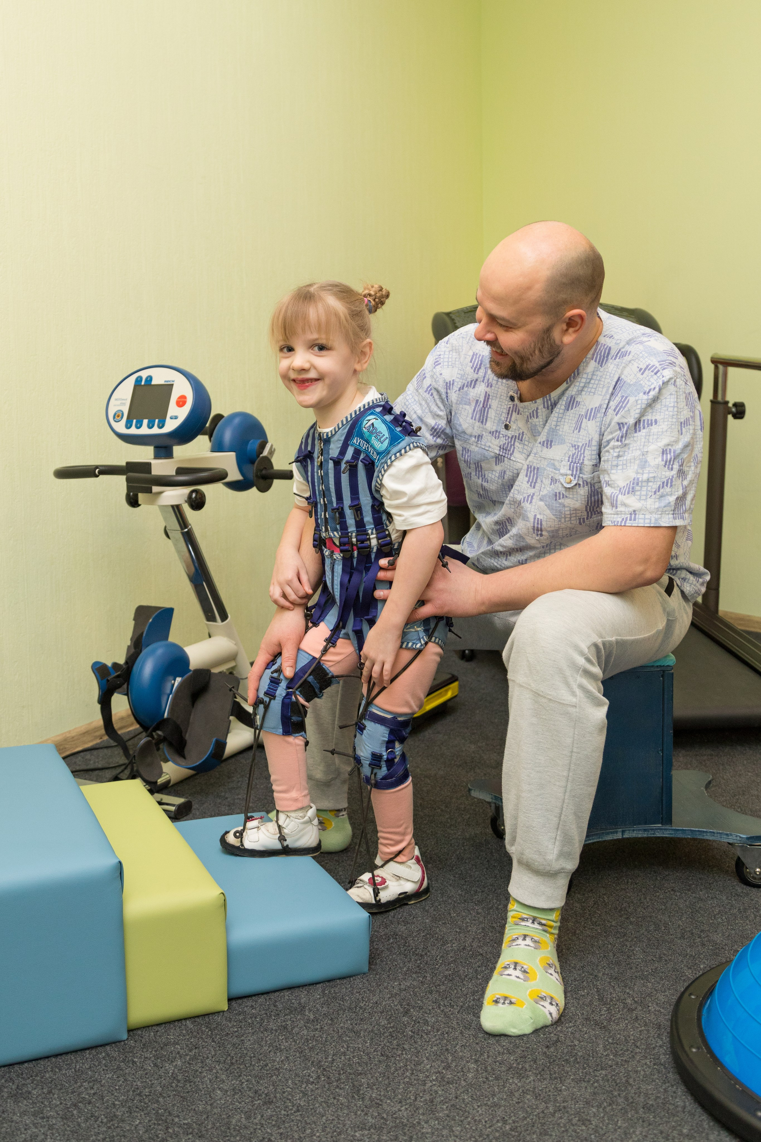 Для детского реабилитационного центра Первый шаг. Детский и контент фотограф Надя Волкова Санкт-Петербург